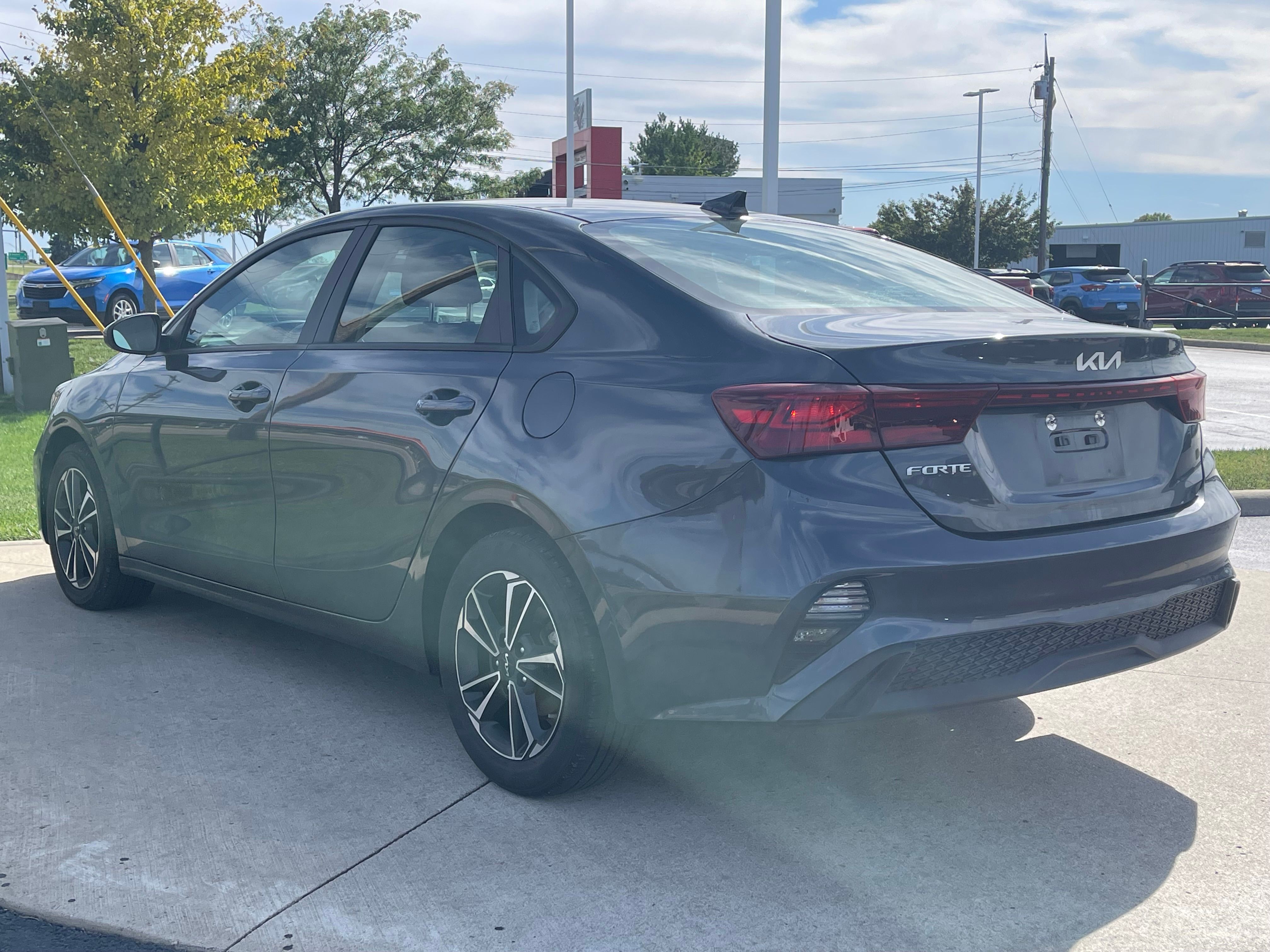 Used 2024 Gravity Gray Kia LXS image 5