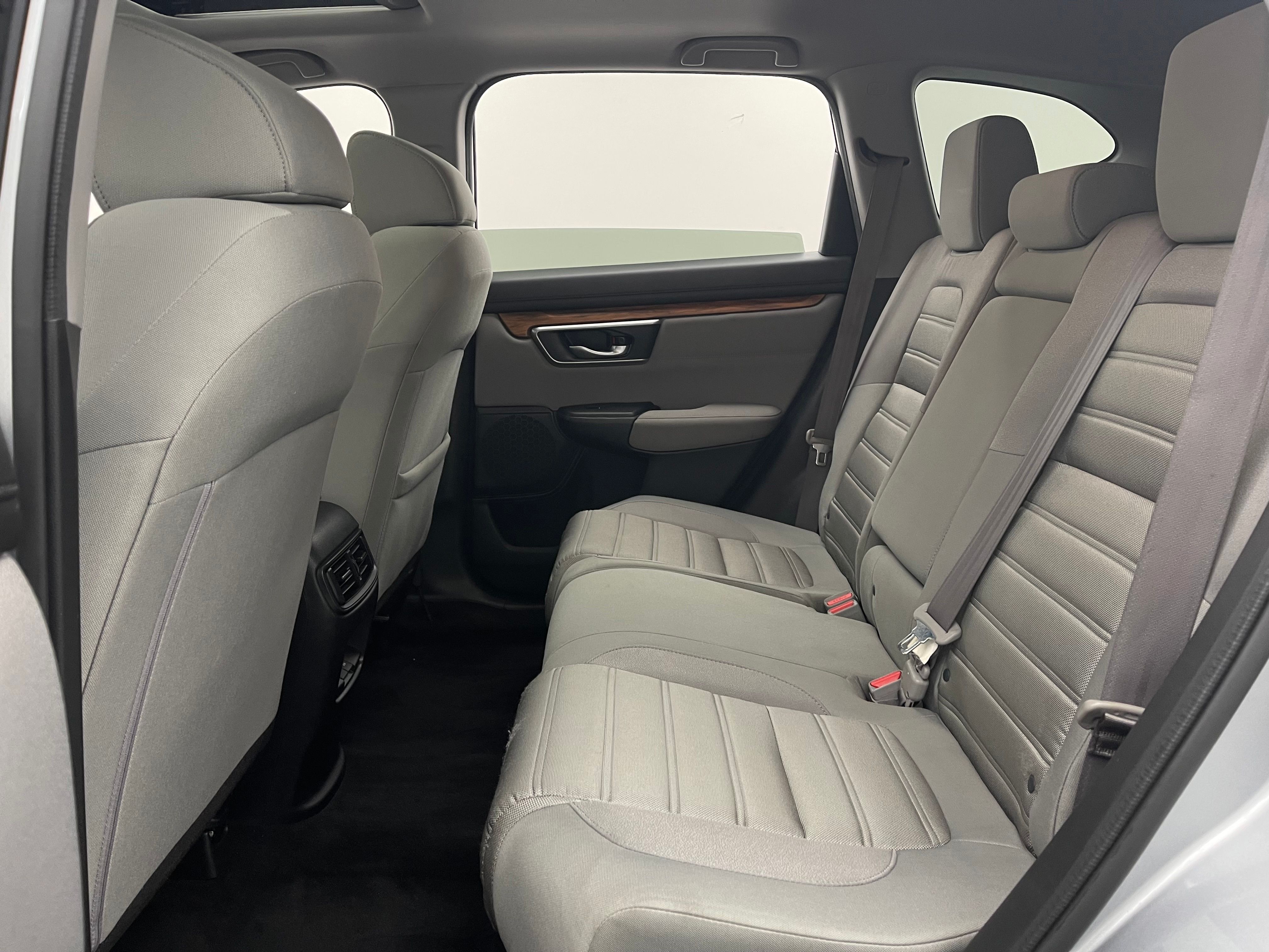 Used 2018 Silver Honda EX image 39