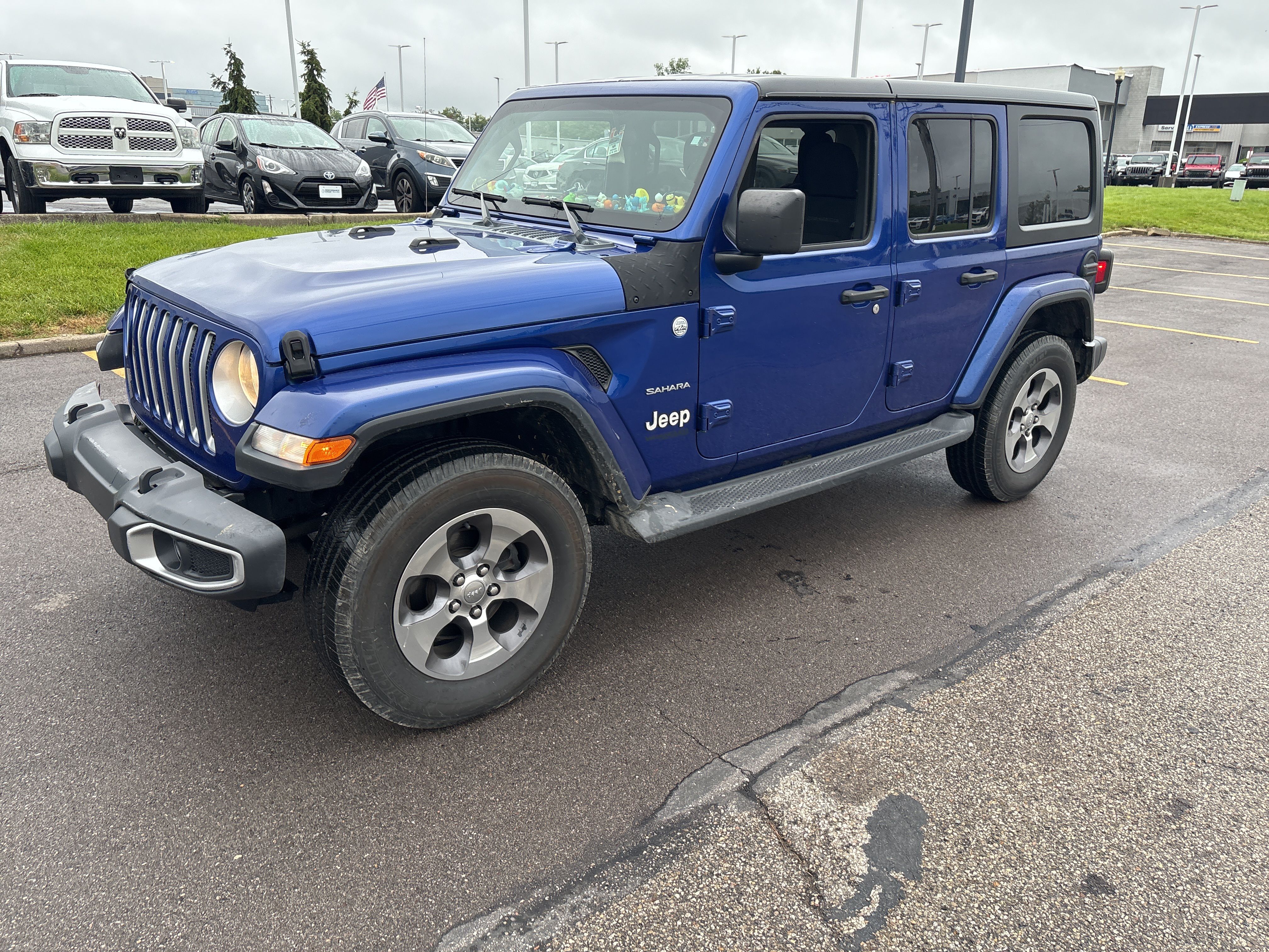 2019 Jeep Wrangler Unlimited Sahara photo