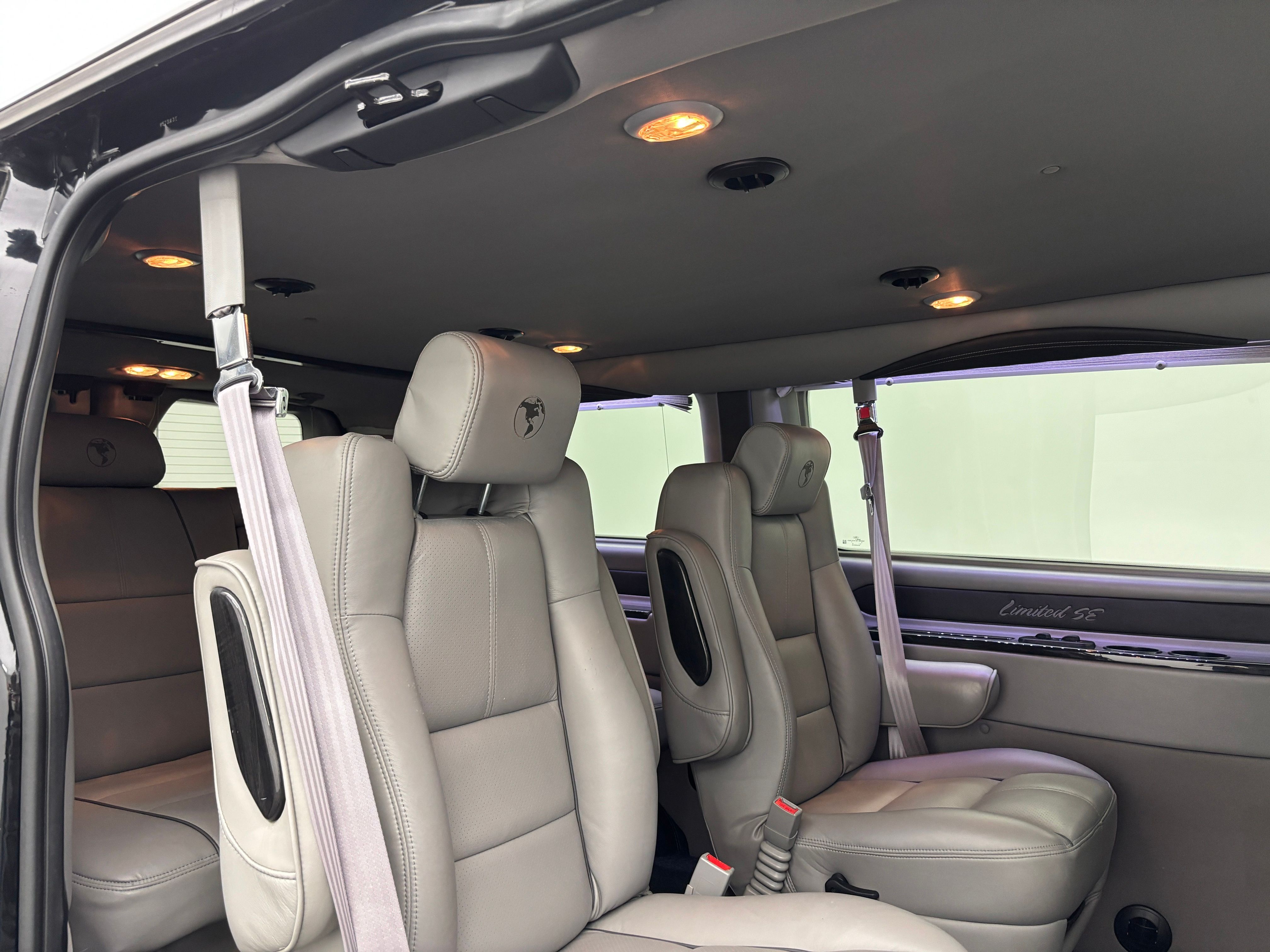 Used 2015 Tuxedo Black Metallic Ford Explorer Limited SE image 38