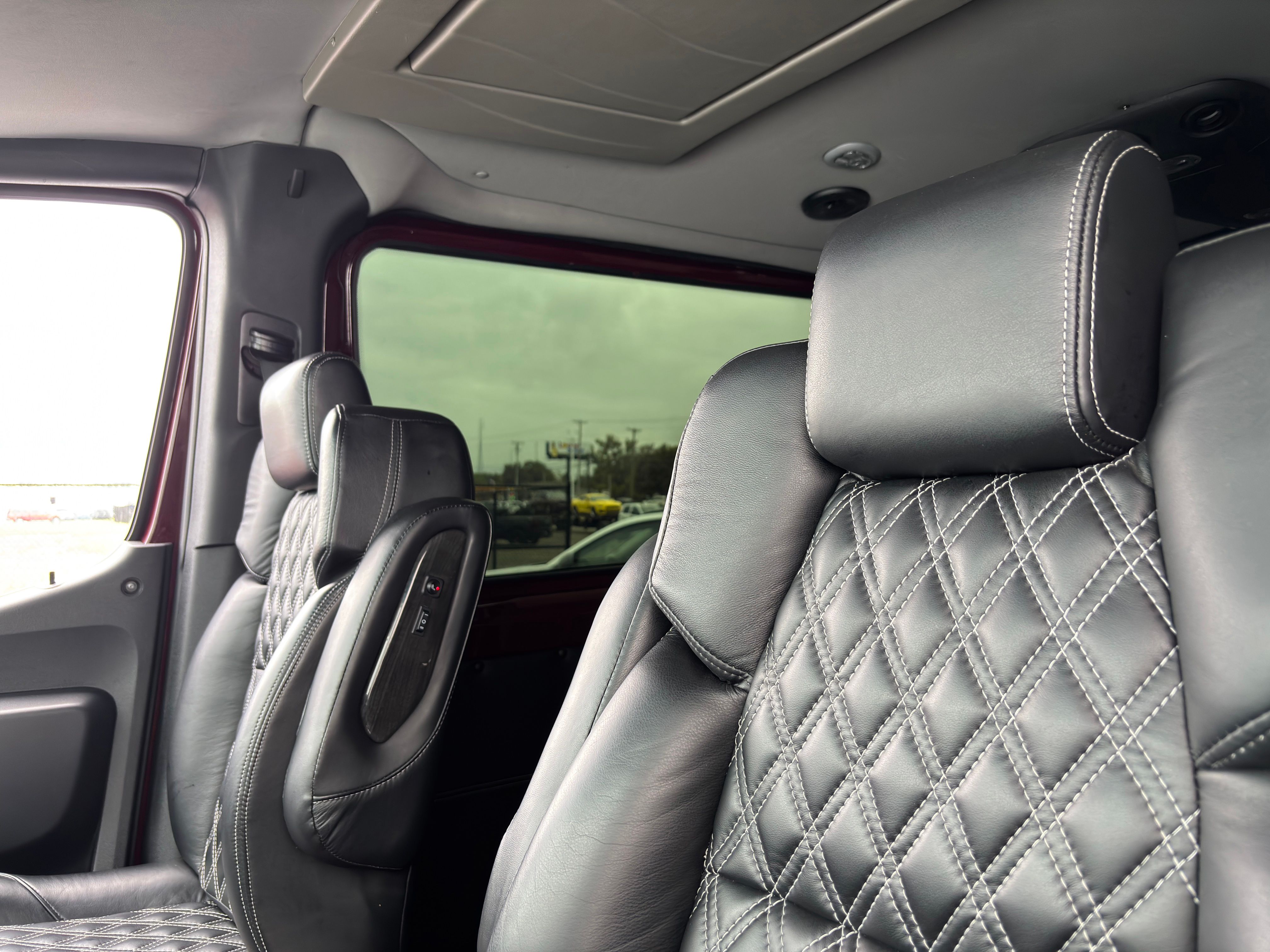 Used 2024 Maroon Mercedes-Benz Explorer Limited SE image 21