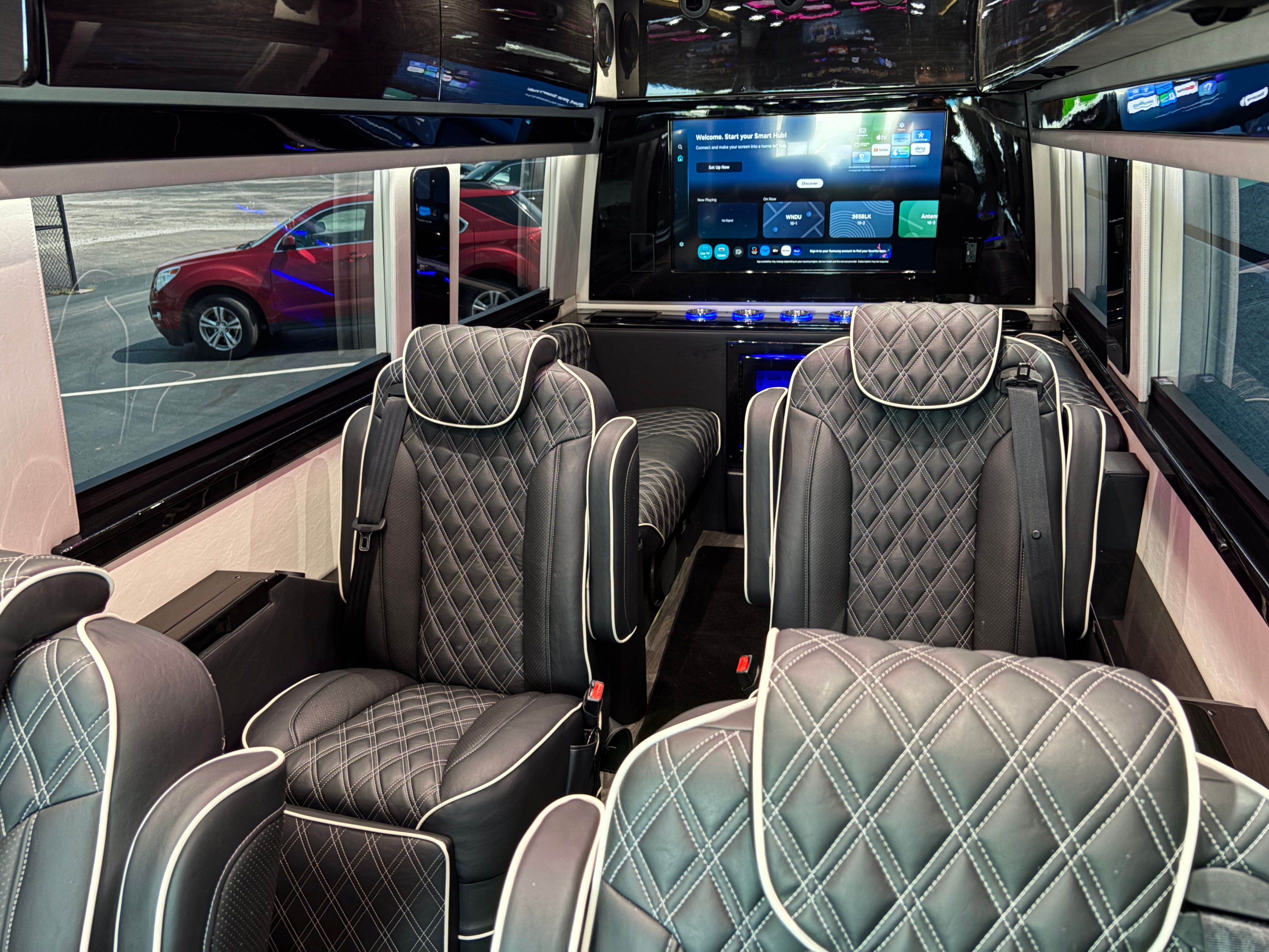 New 2027 Silver Mercedes-Benz Discovery Touring image 43