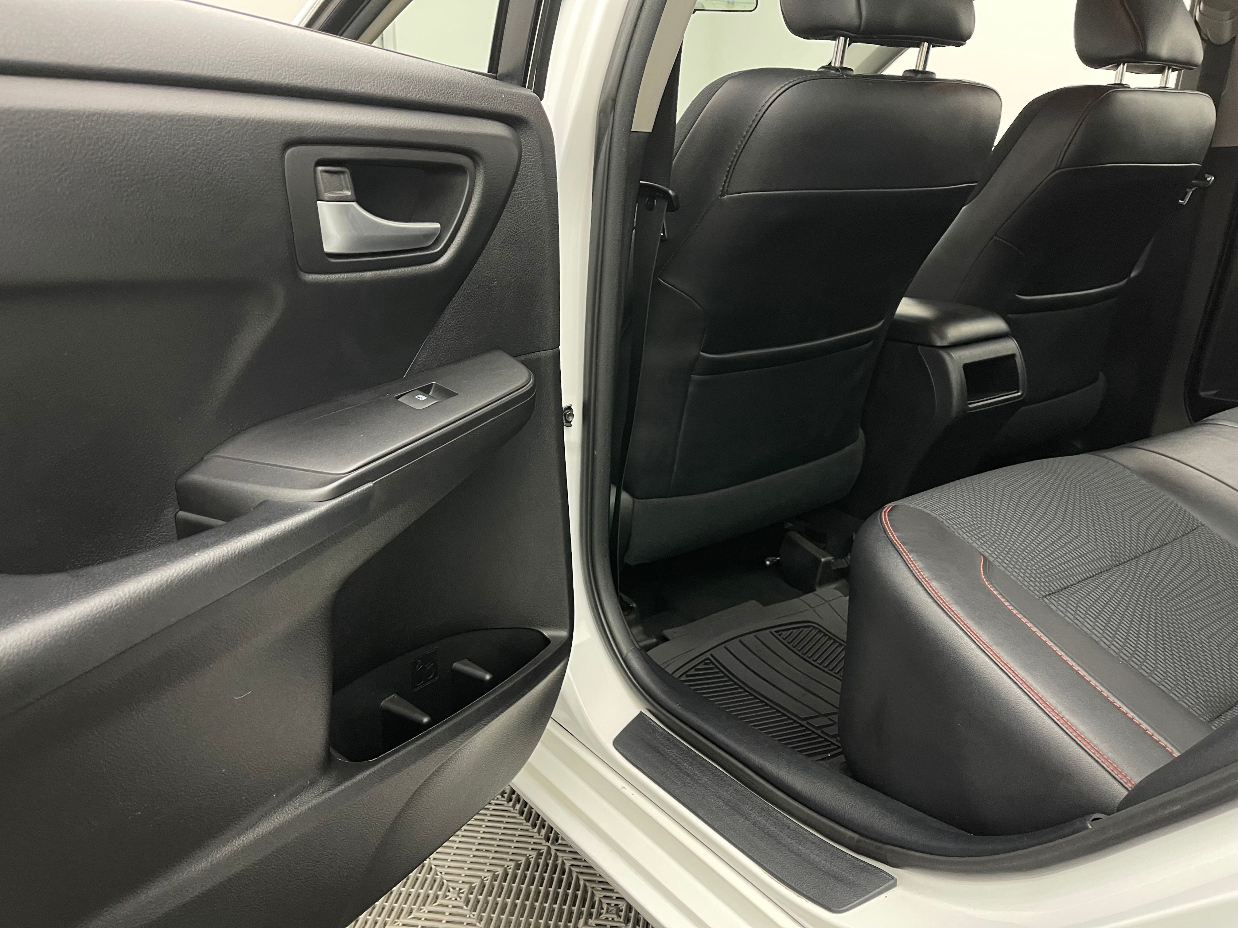 Used 2016 Super White Toyota SE image 33