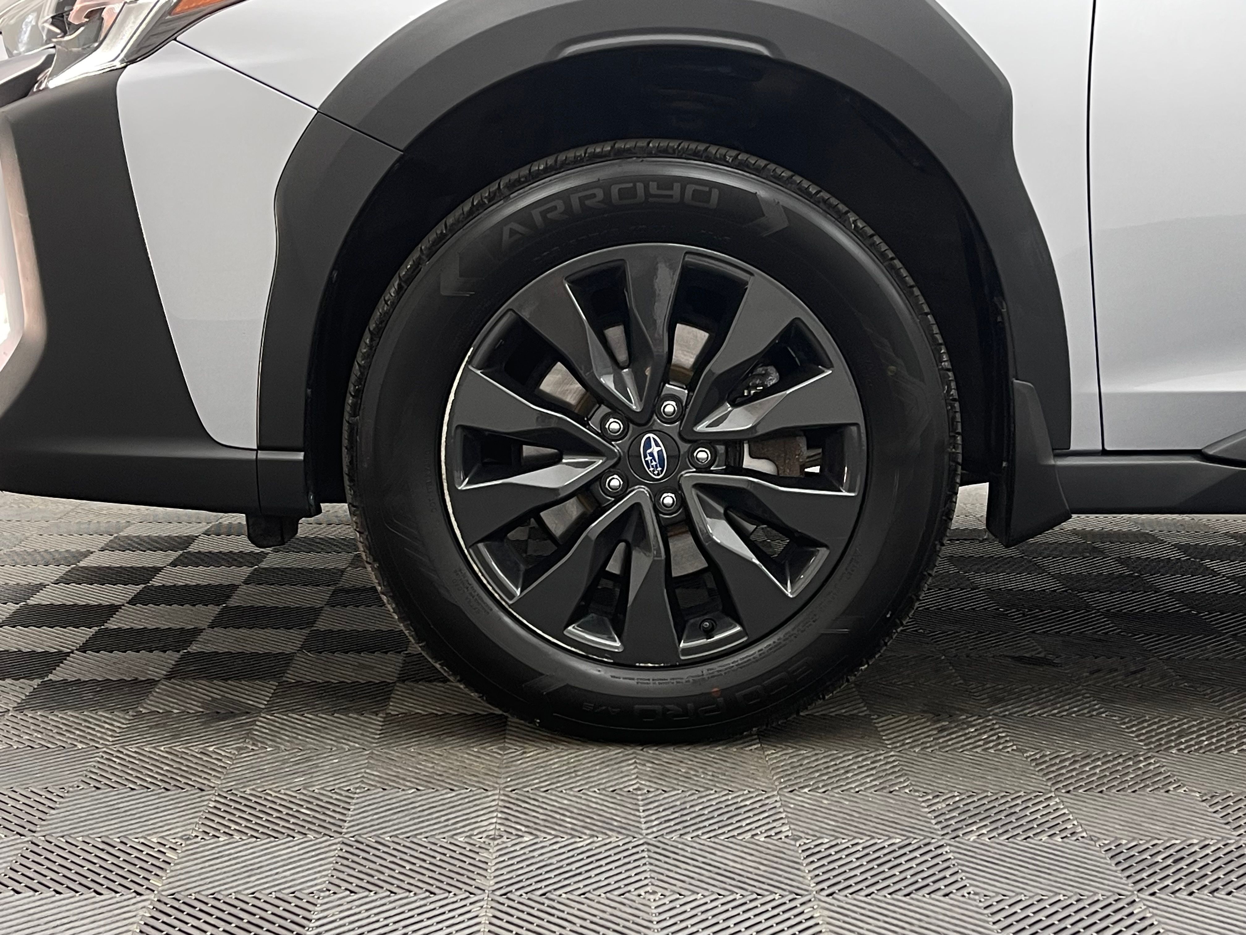Used 2023 Ice Silver Metallic Subaru Onyx Edition XT image 16