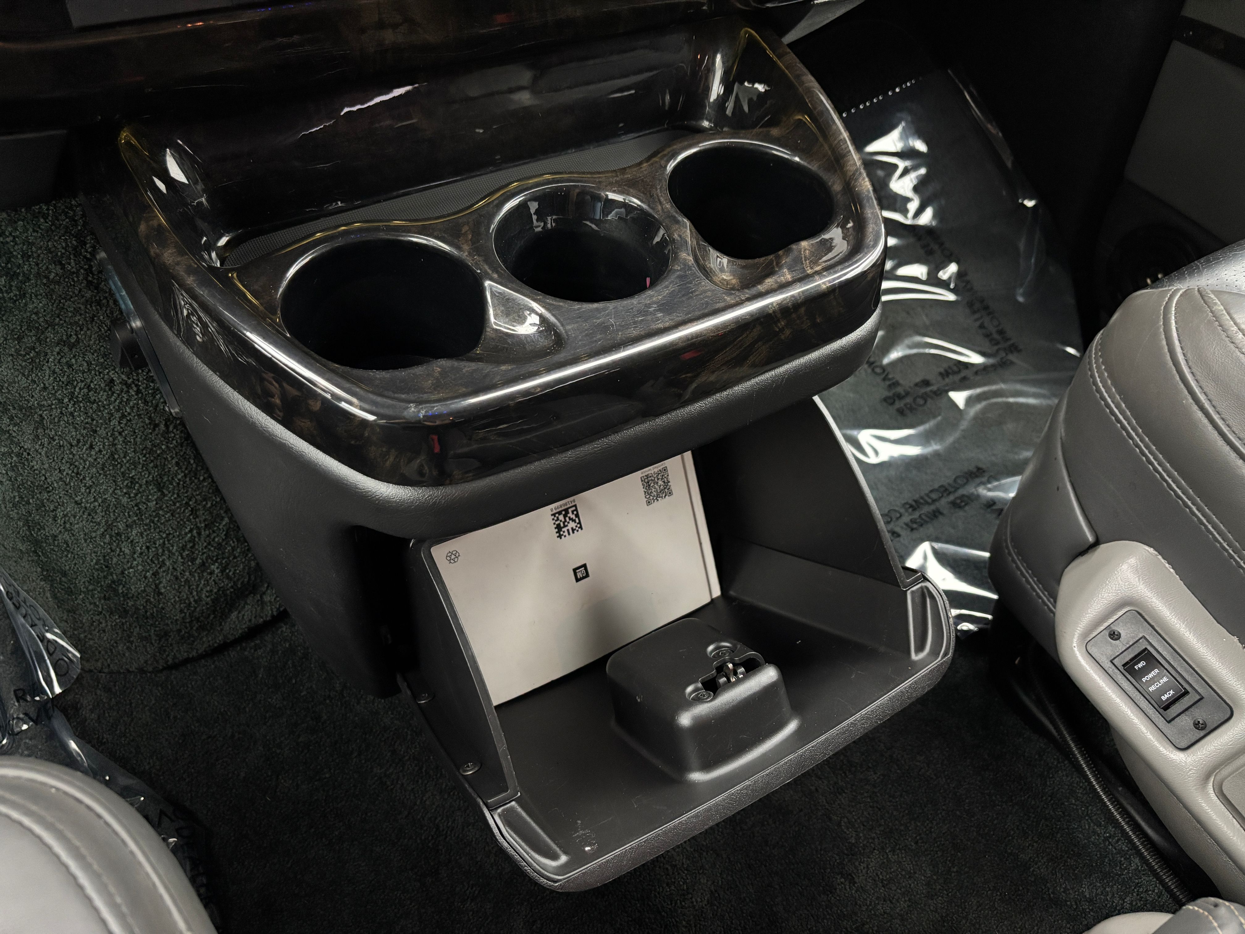 Used 2020 Onyx Black GMC Explorer Limited SE image 37