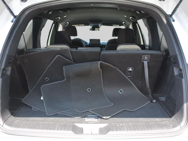Used 2025 Honda Pilot SUV