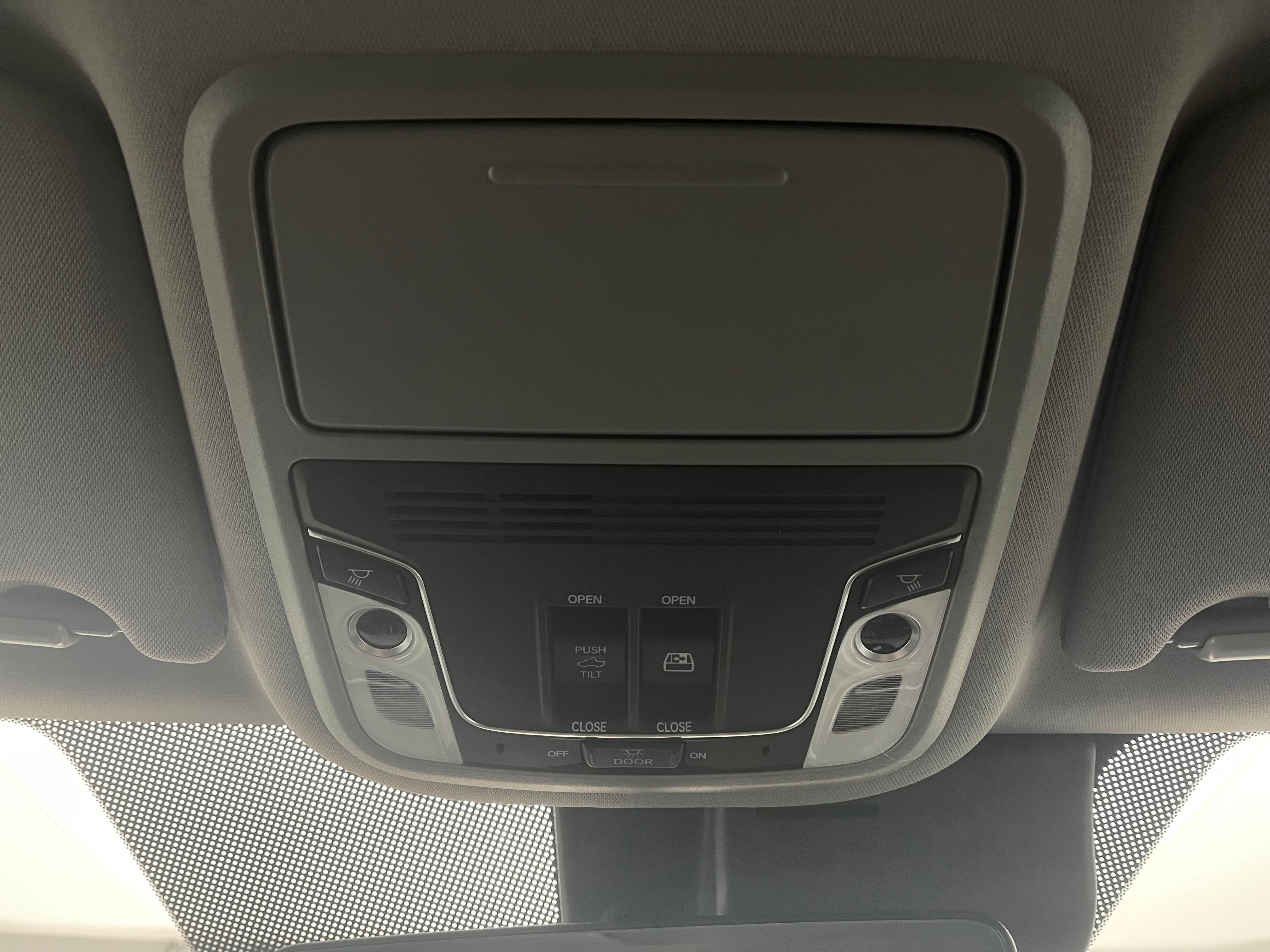 Used 2025 Crystal Black Pearl Honda RTL image 21