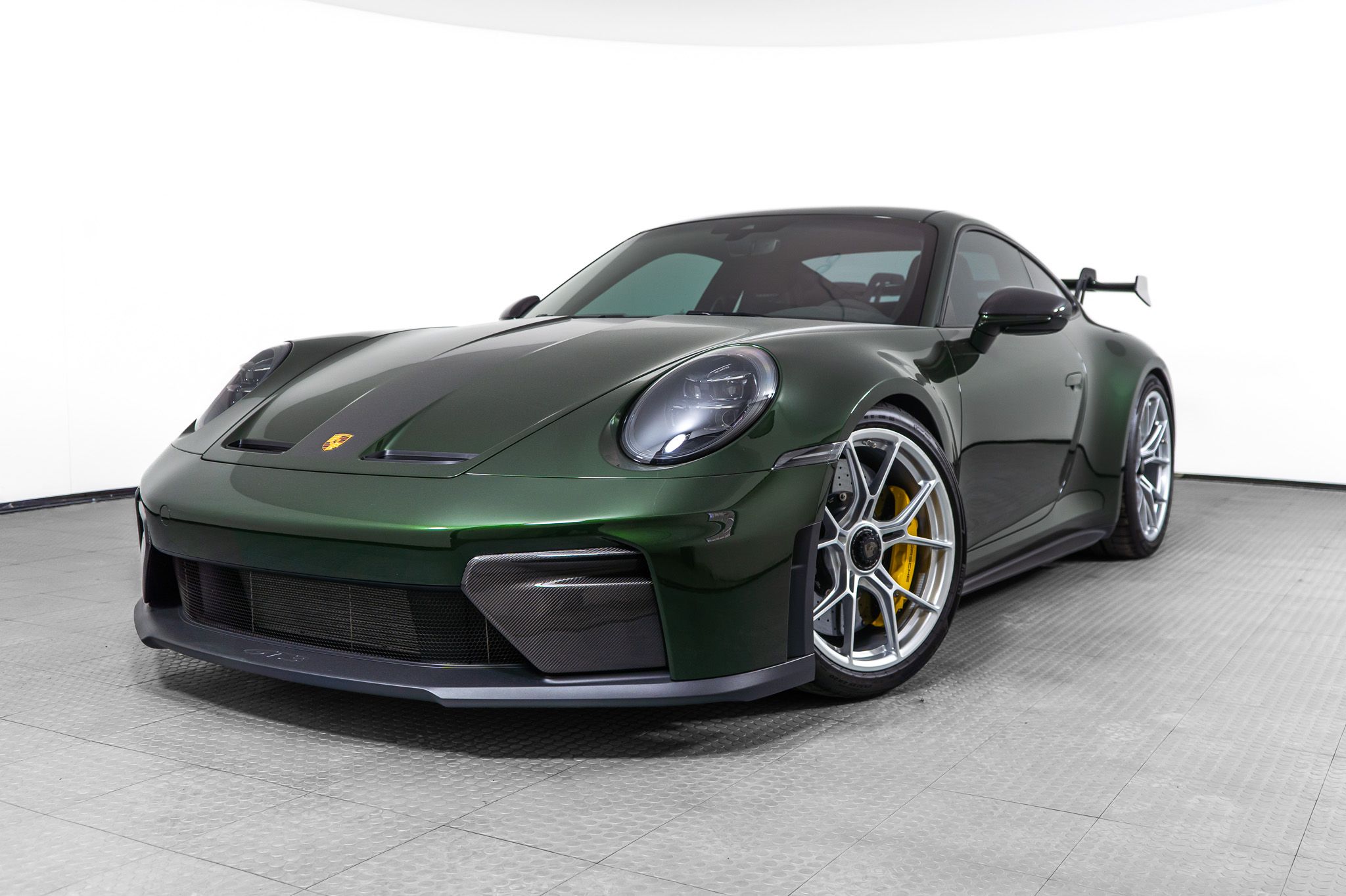 Oak Green Metallic Neo 2026 Porsche 911 Coupe Rear-Wheel Drive 6-Speed Manual