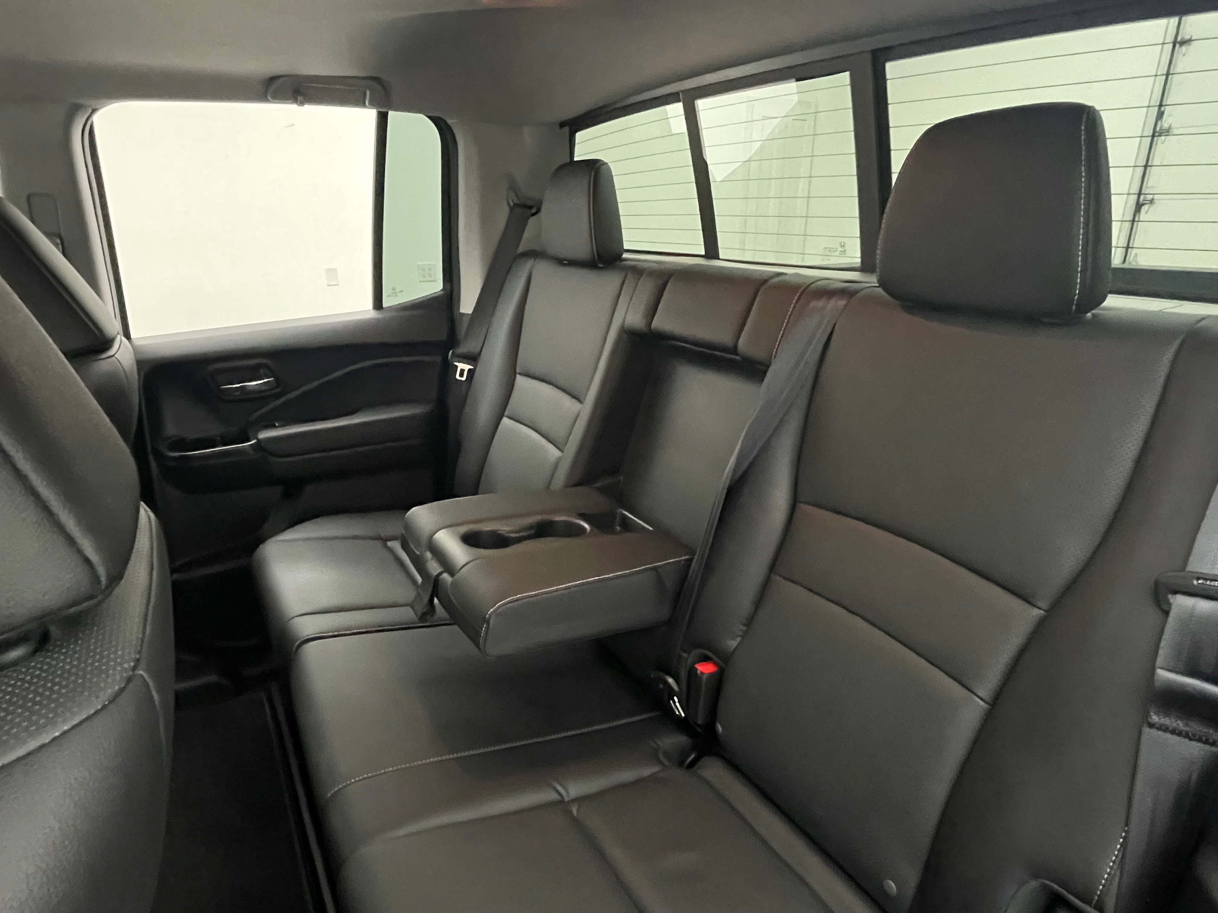 Used 2025 Crystal Black Pearl Honda RTL image 36