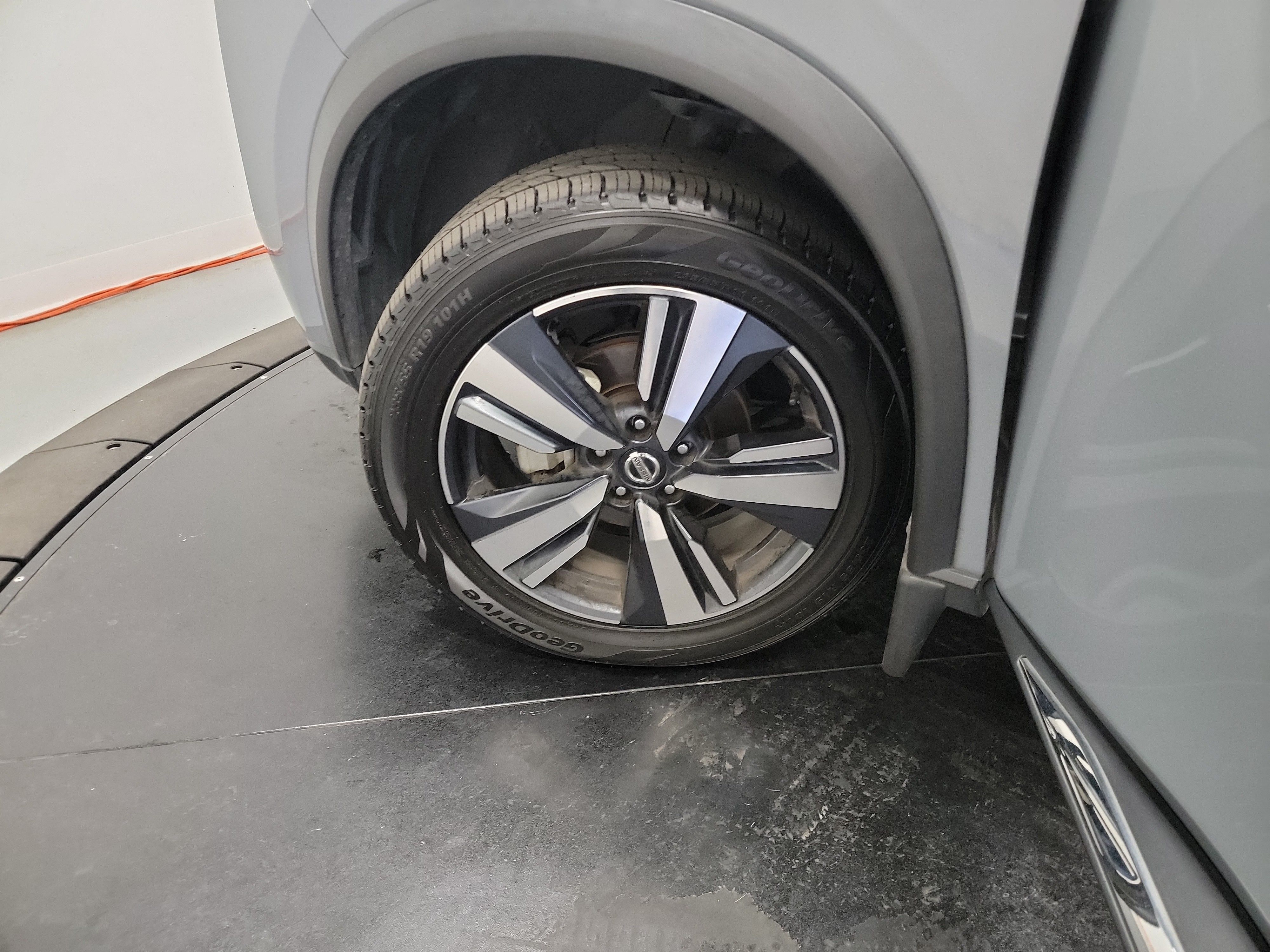 2021 Nissan Rogue SL photo