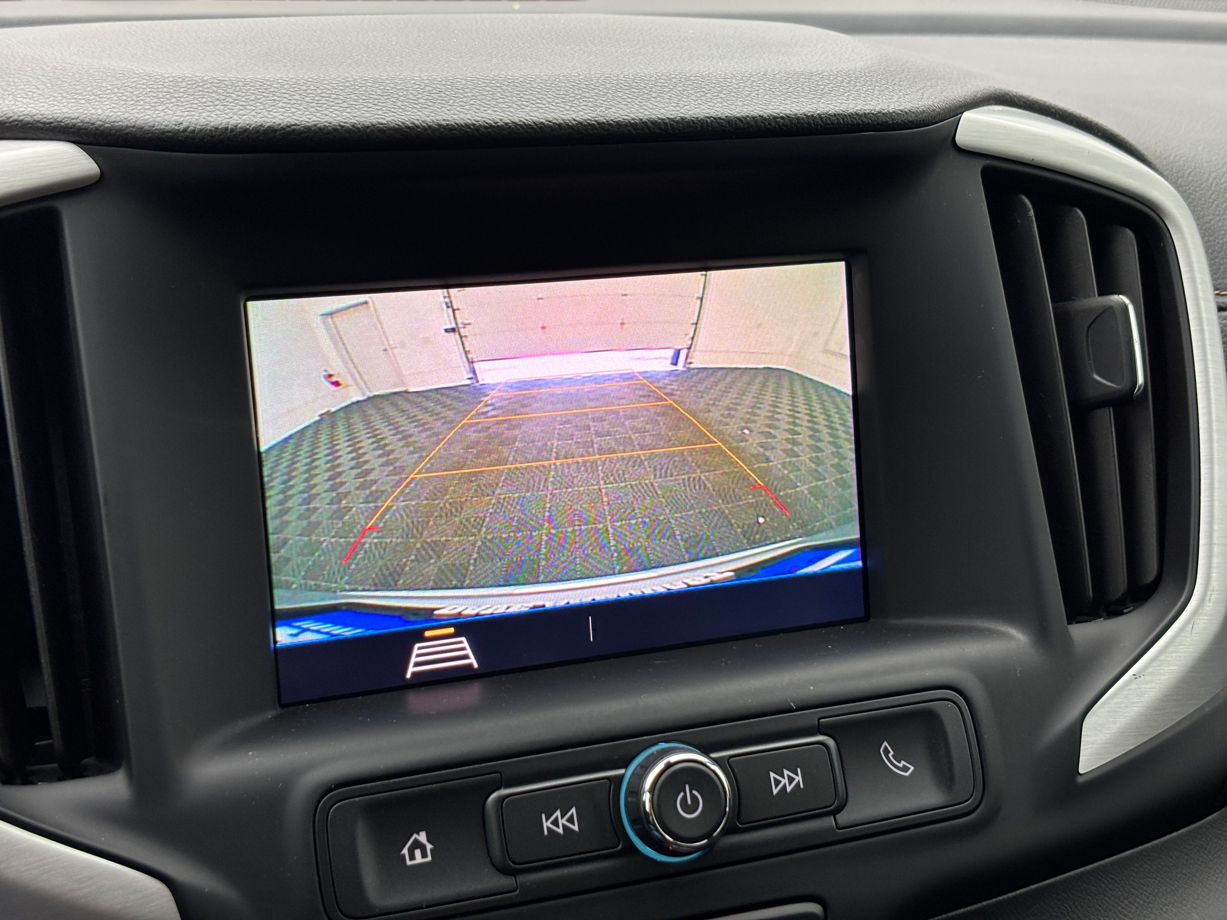 Used 2021 Quicksilver Metallic GMC SLE image 4