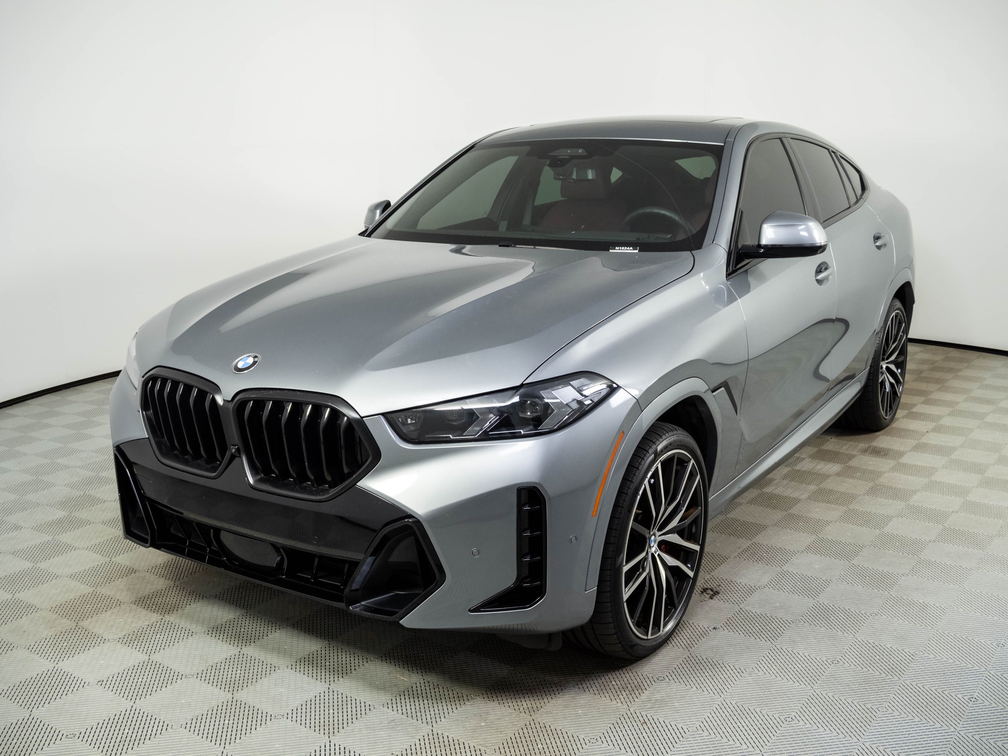  2024 BMW X6 xDrive40i AWD   