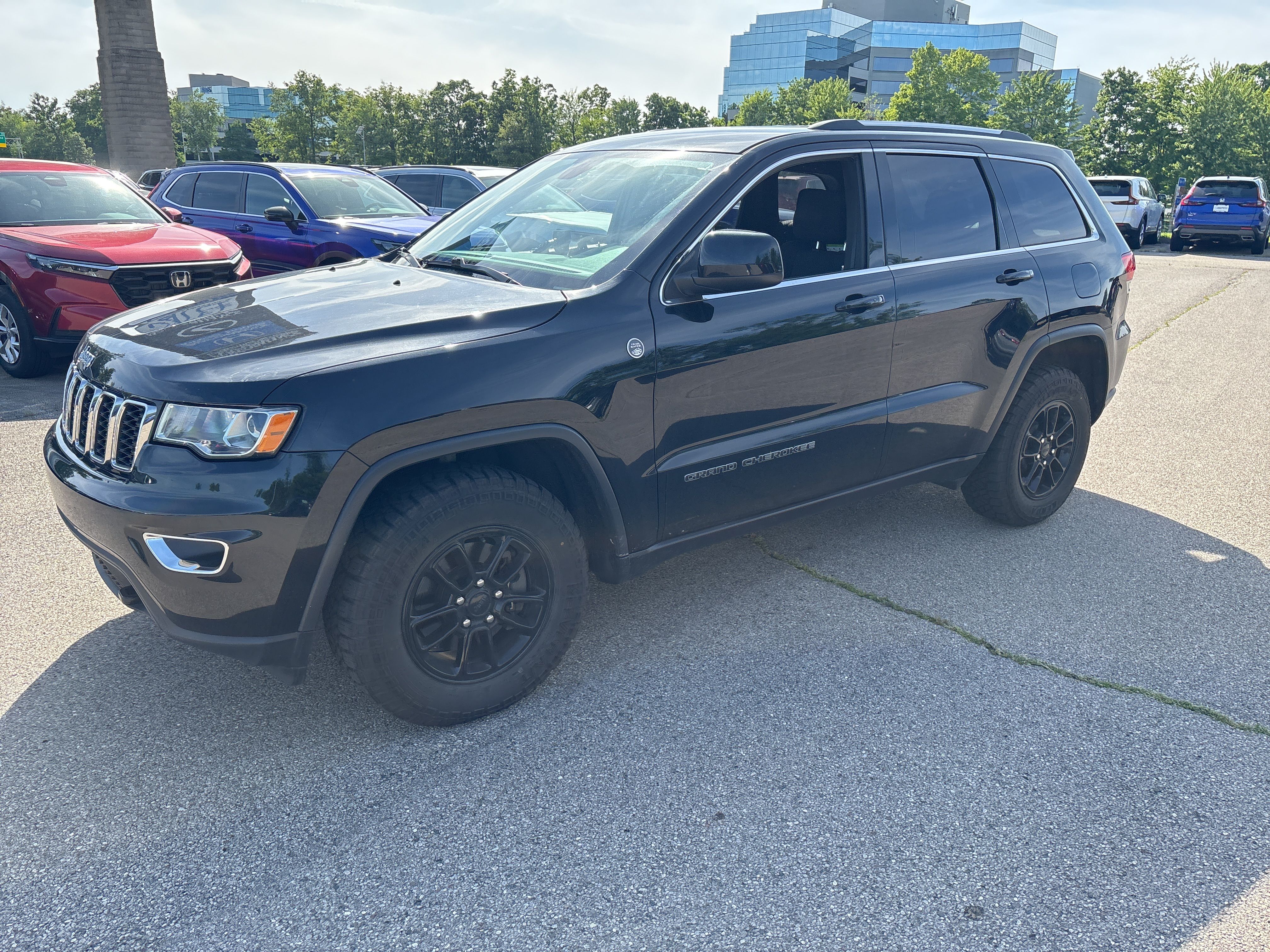 2018 Jeep Grand Cherokee Laredo E photo