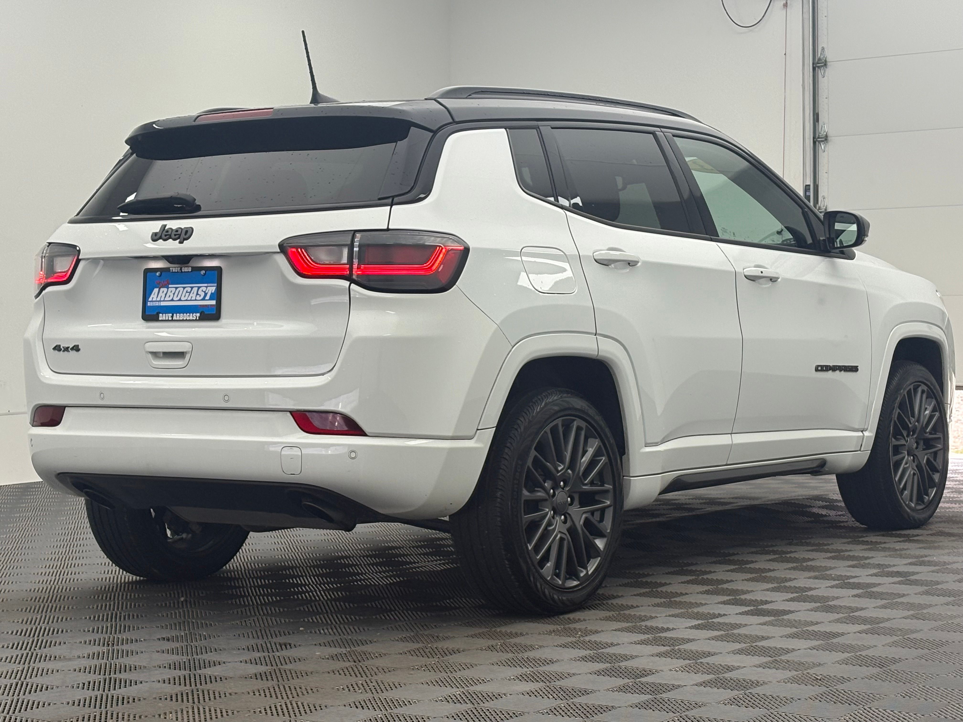 Used 2023 Bright White Clearcoat Jeep Limited image 7