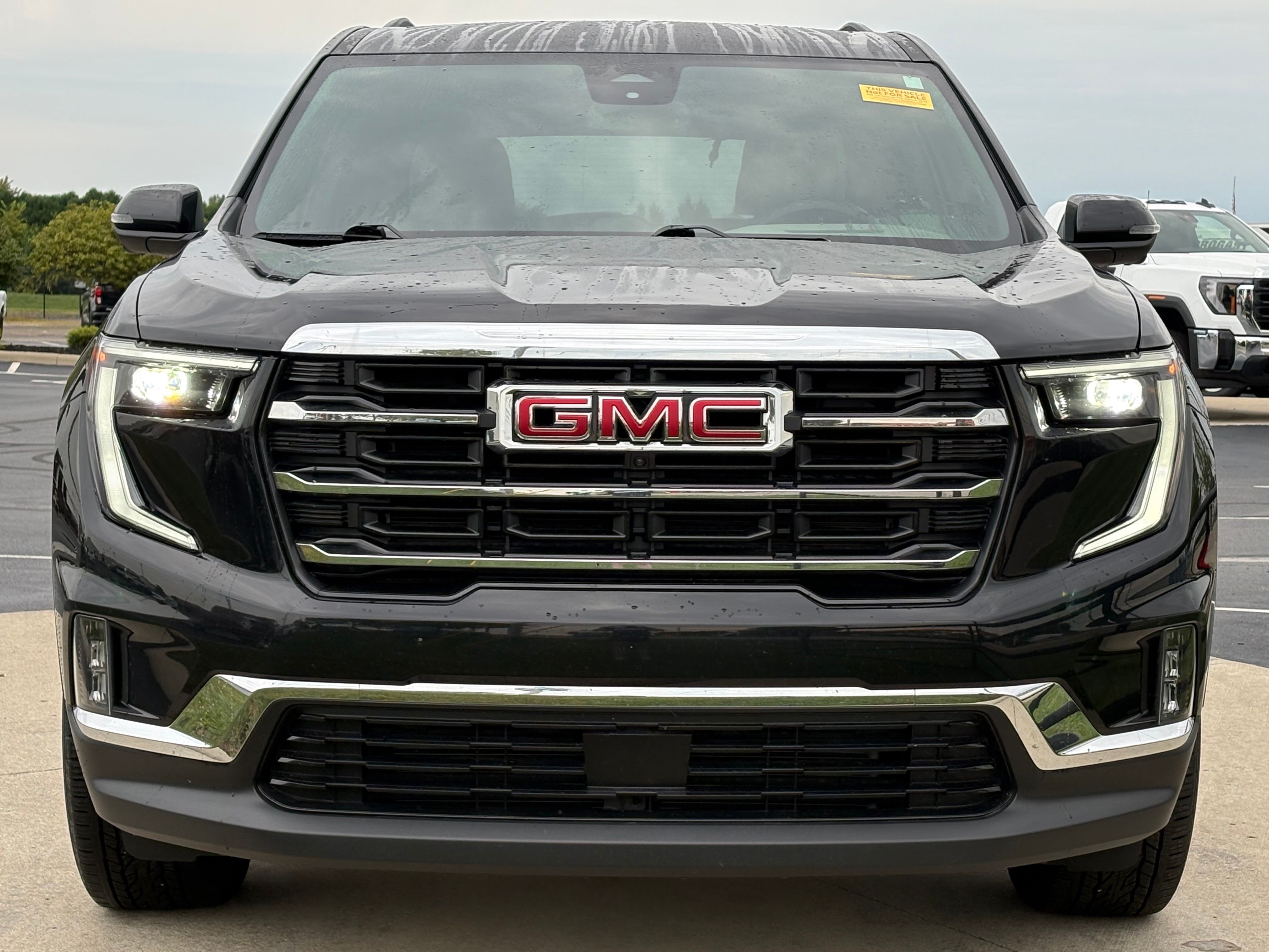 Used 2024 Ebony Twilight Metallic GMC Elevation image 2