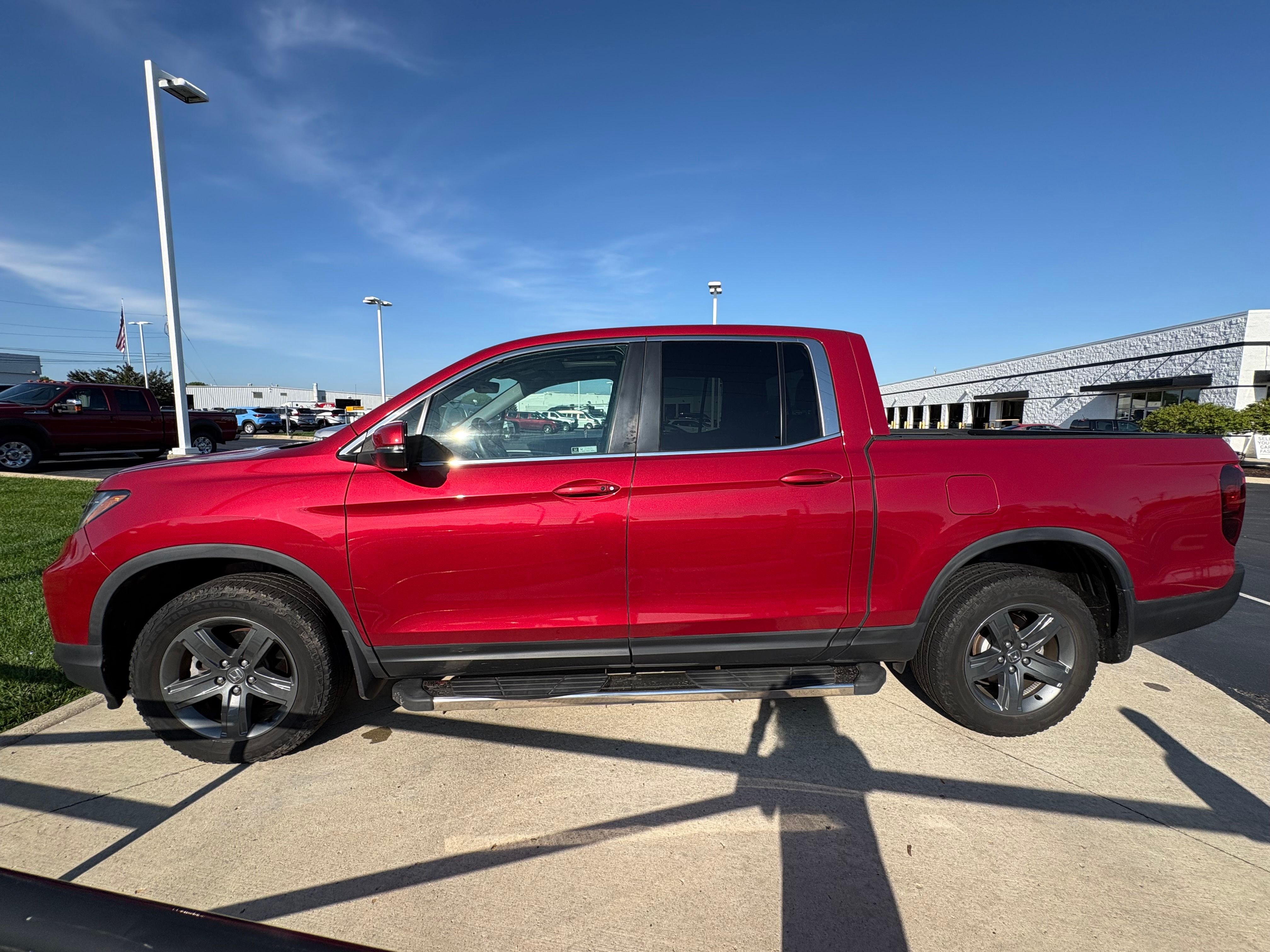 Used 2023 Red Honda RTL image 4