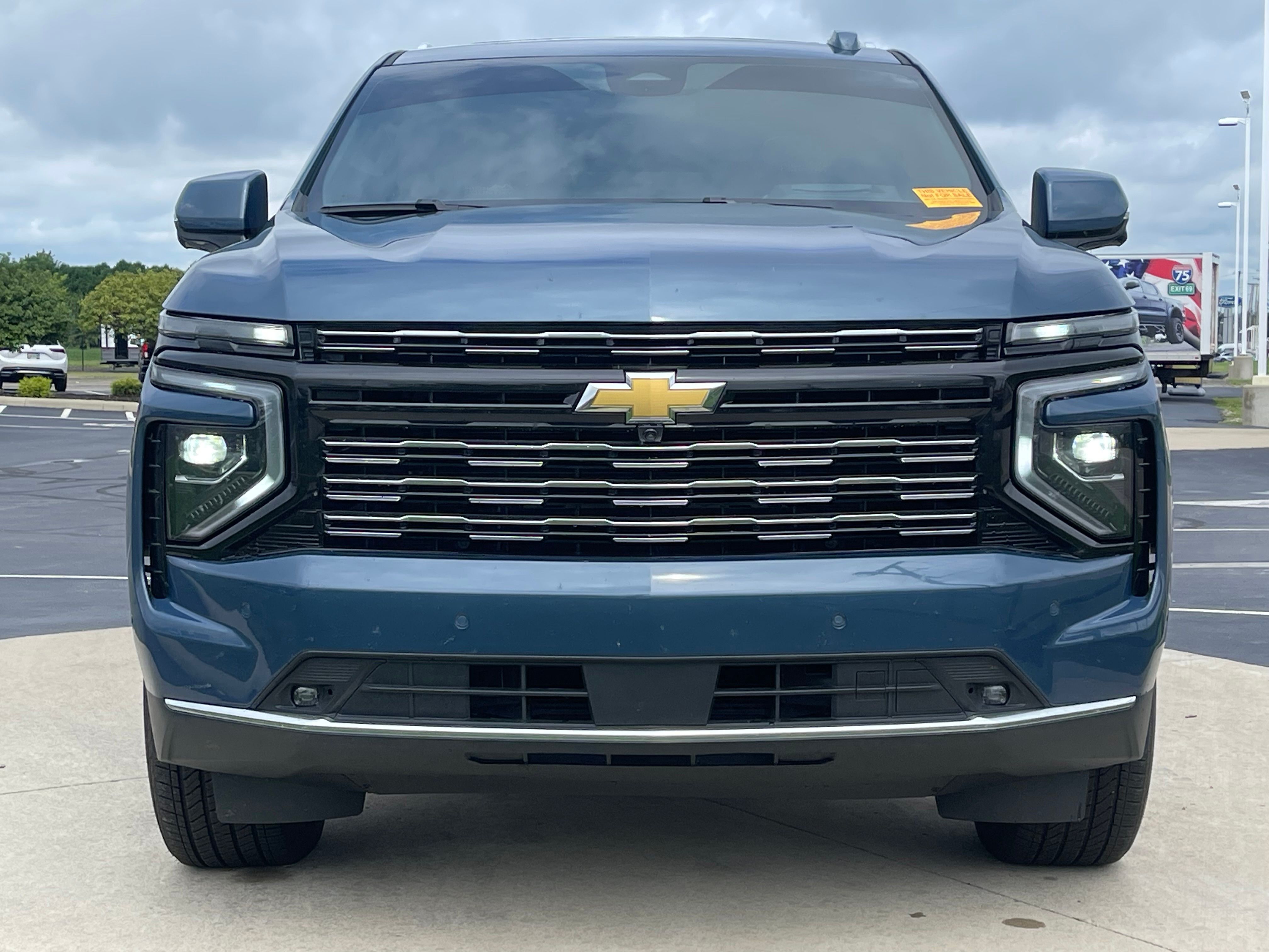 Used 2025 Lakeshore Blue Metallic Chevrolet High Country image 2