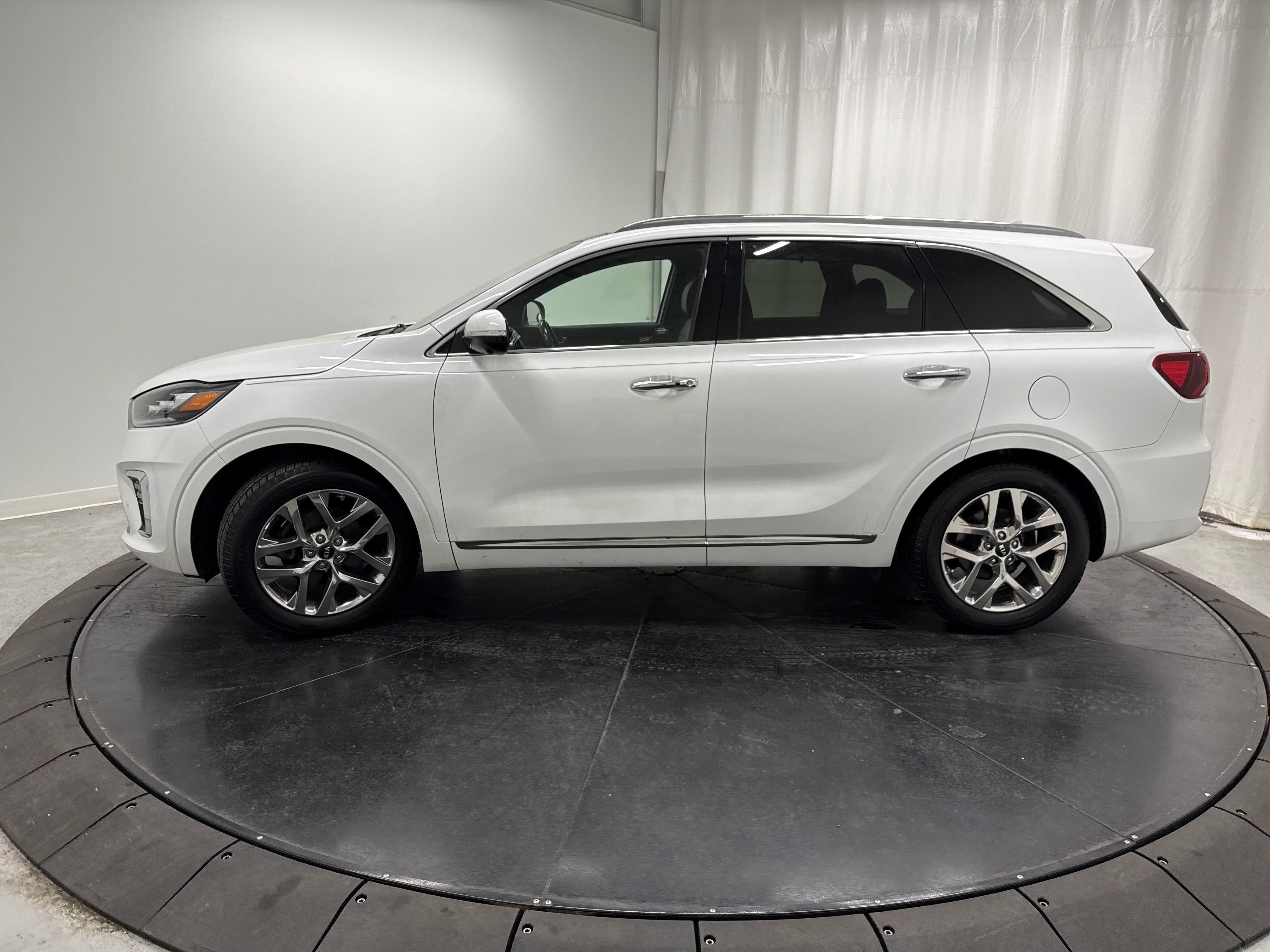 2019 Kia Sorento SX Limited photo