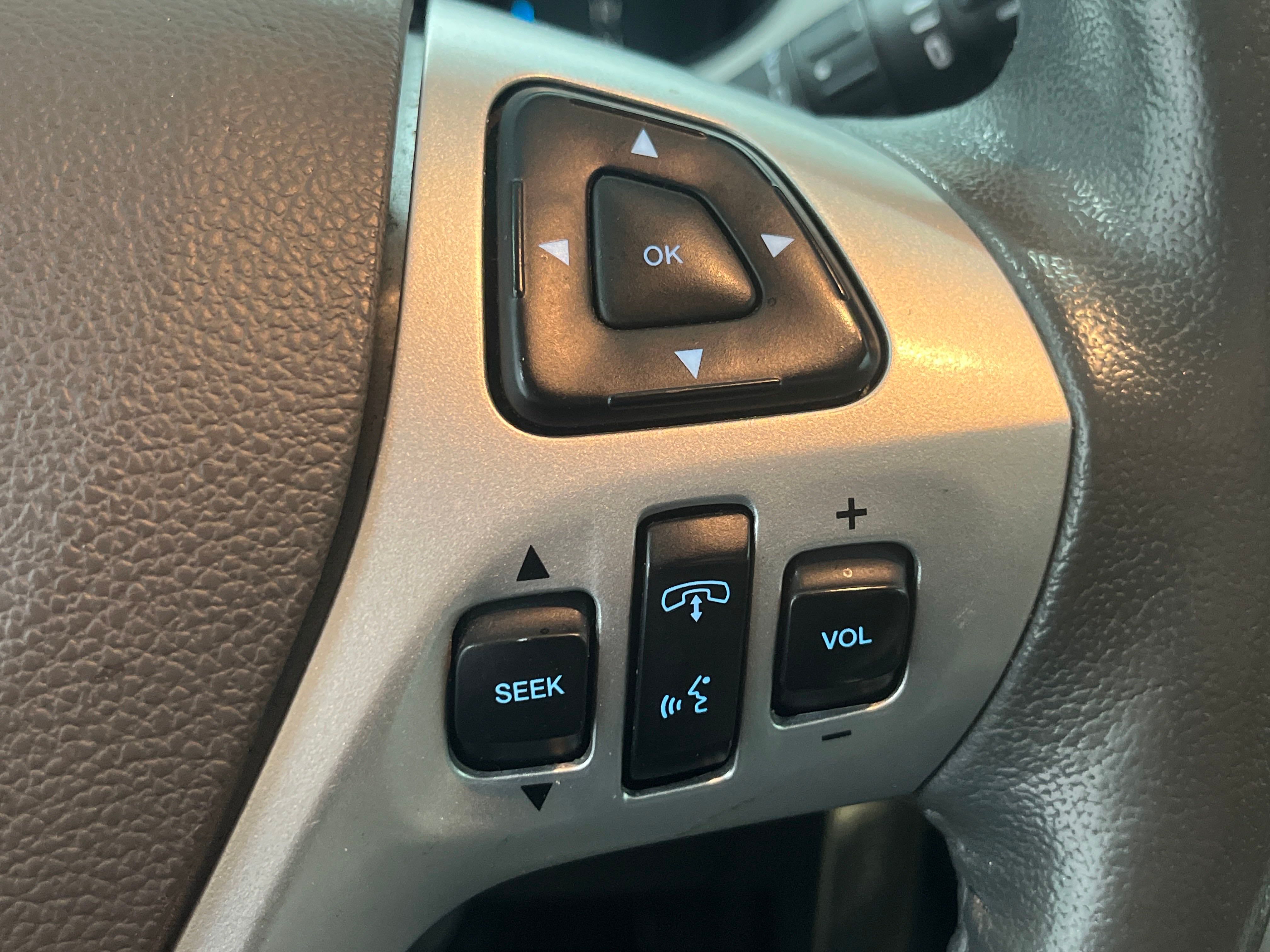 2014 Ford Edge SEL photo
