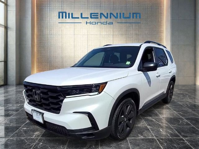 Used 2025 Honda Pilot SUV