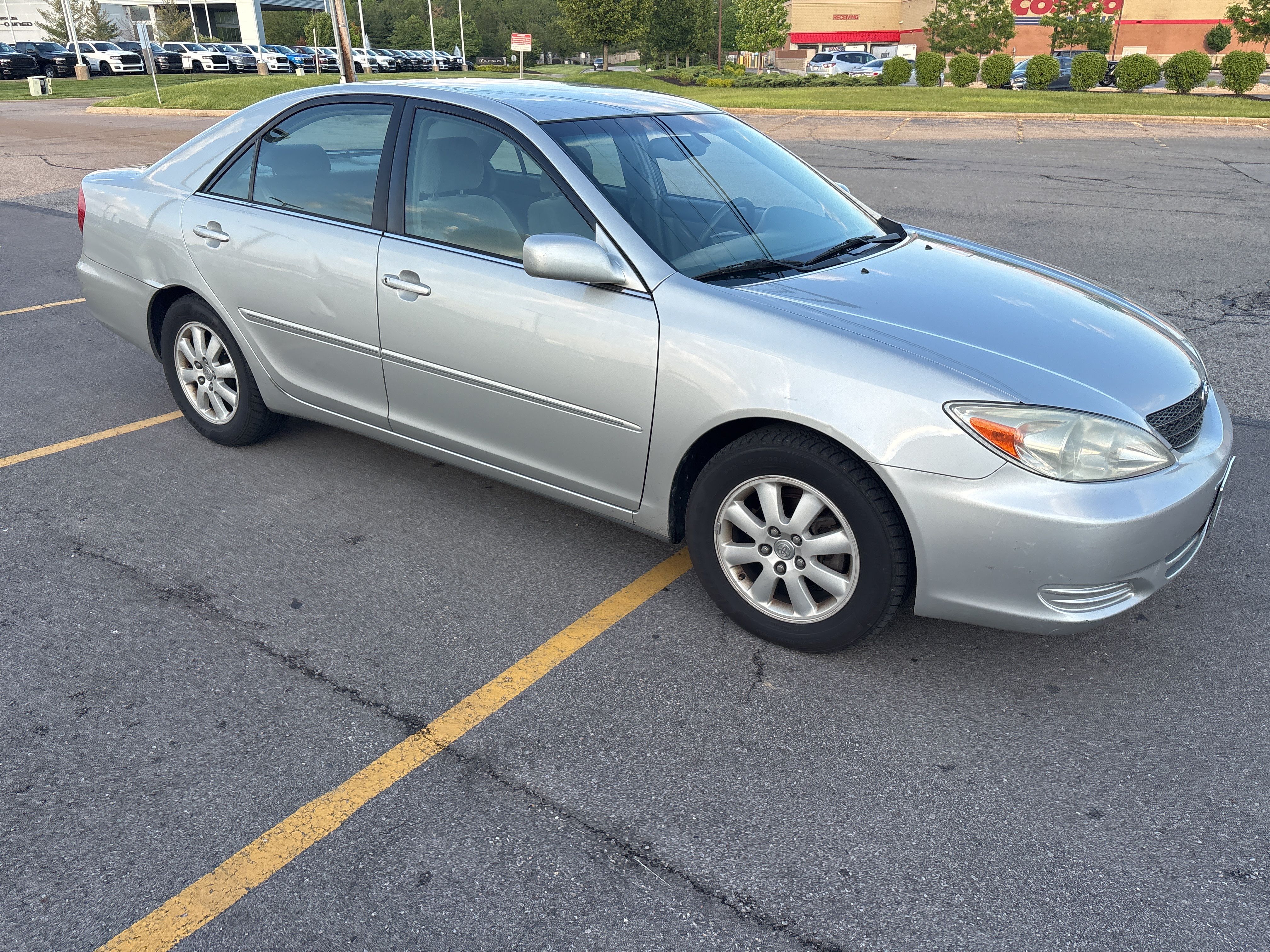 2002 Toyota Camry SE photo