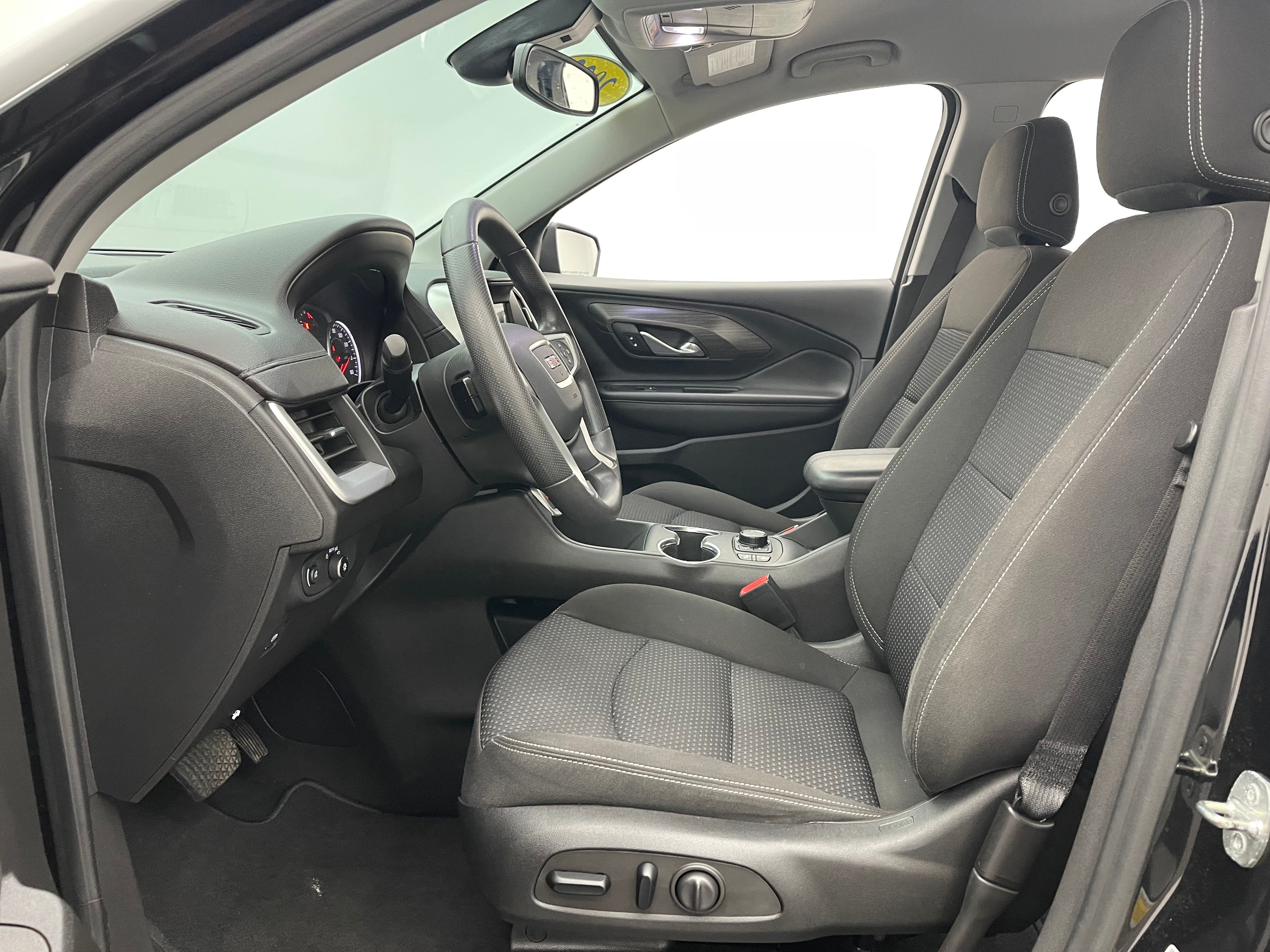 Used 2022 Ebony Twilight Metallic GMC SLE image 16