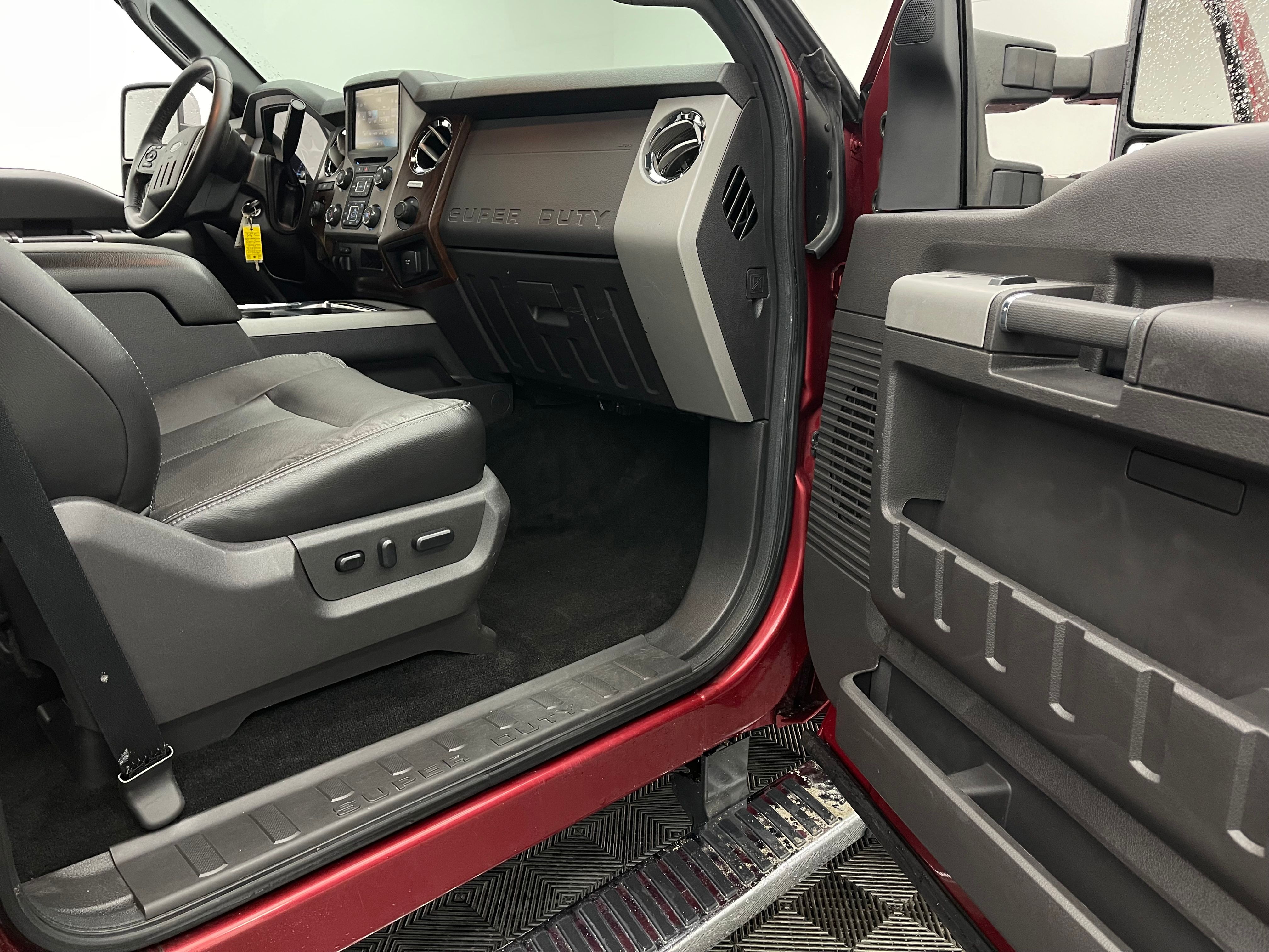Used 2015 Ruby Red Metallic Ford Lariat image 32