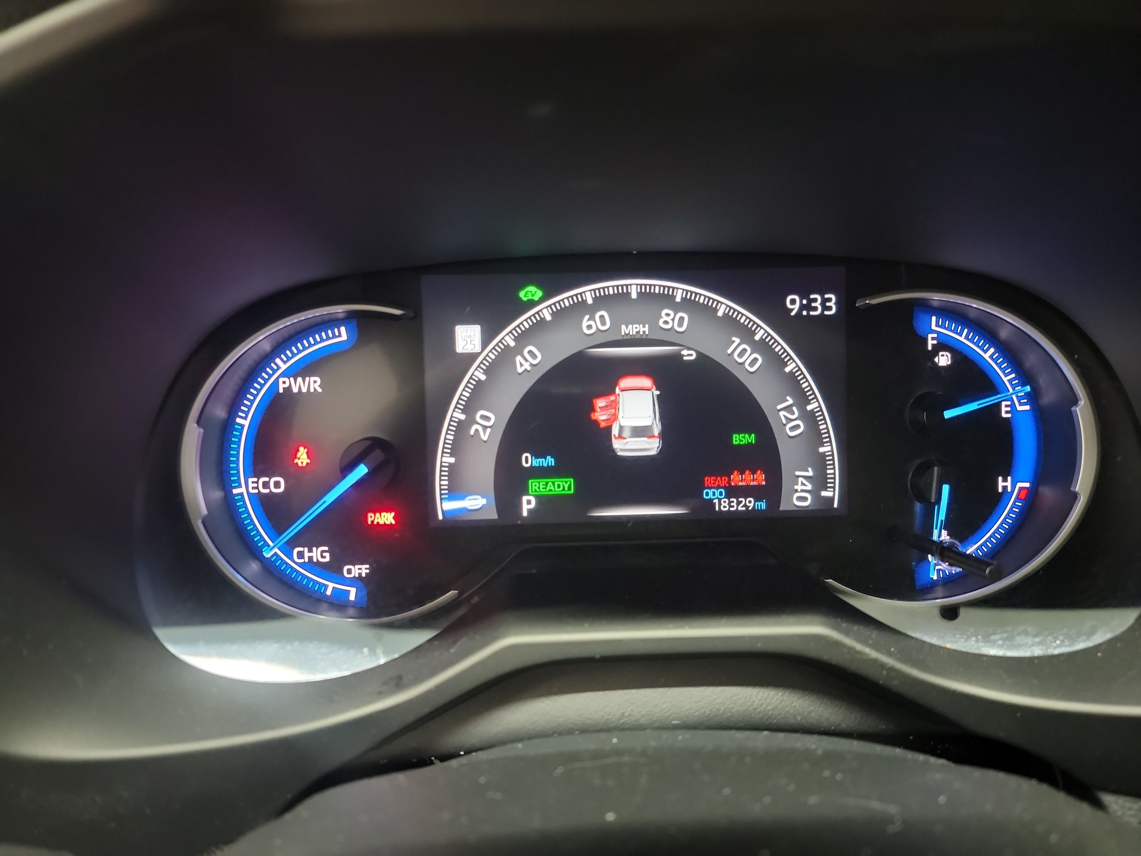 2024 Toyota RAV4 Hybrid XLE photo