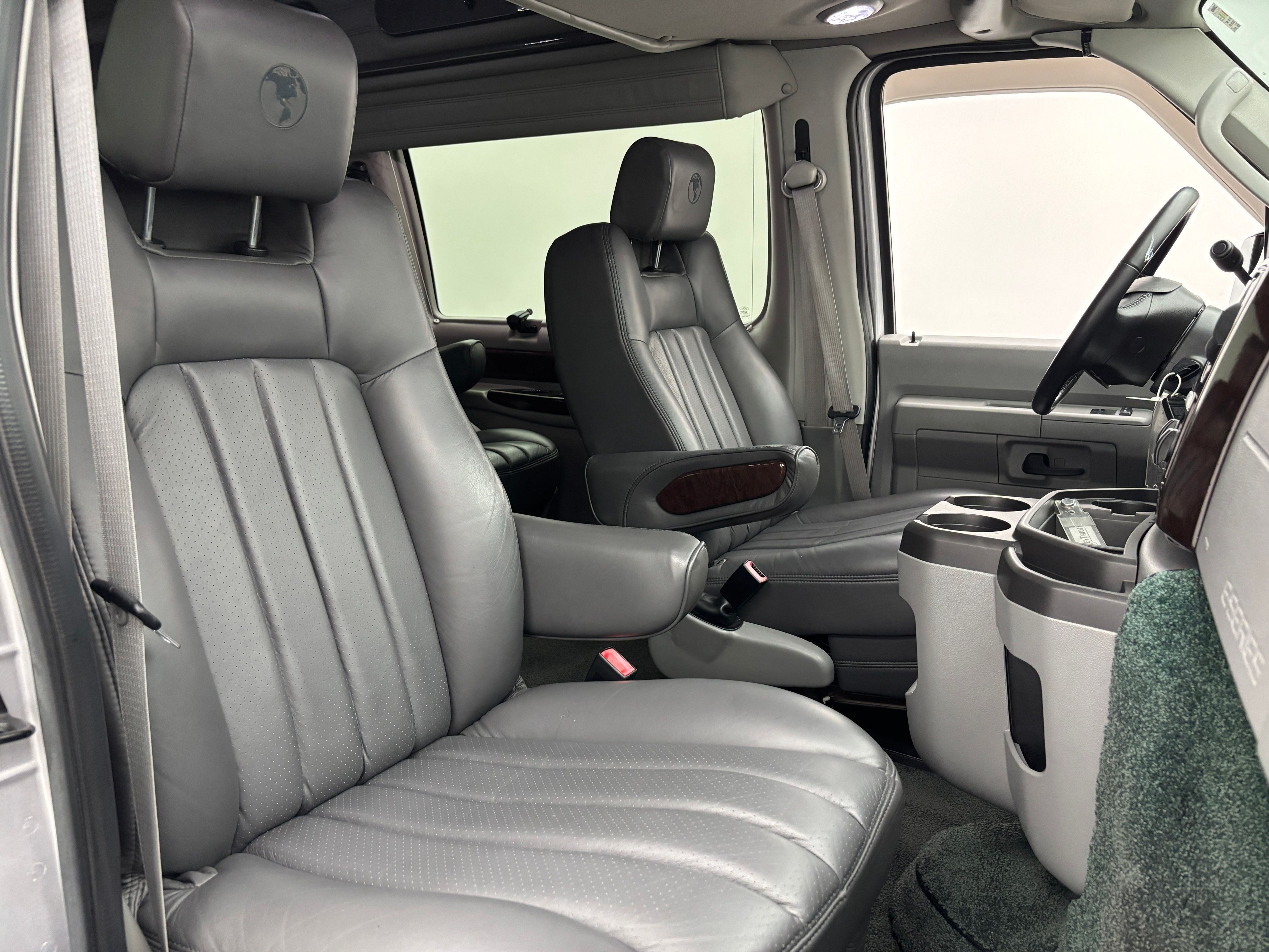 Used 2013 Ingot Silver Ford Explorer Limited SE image 24