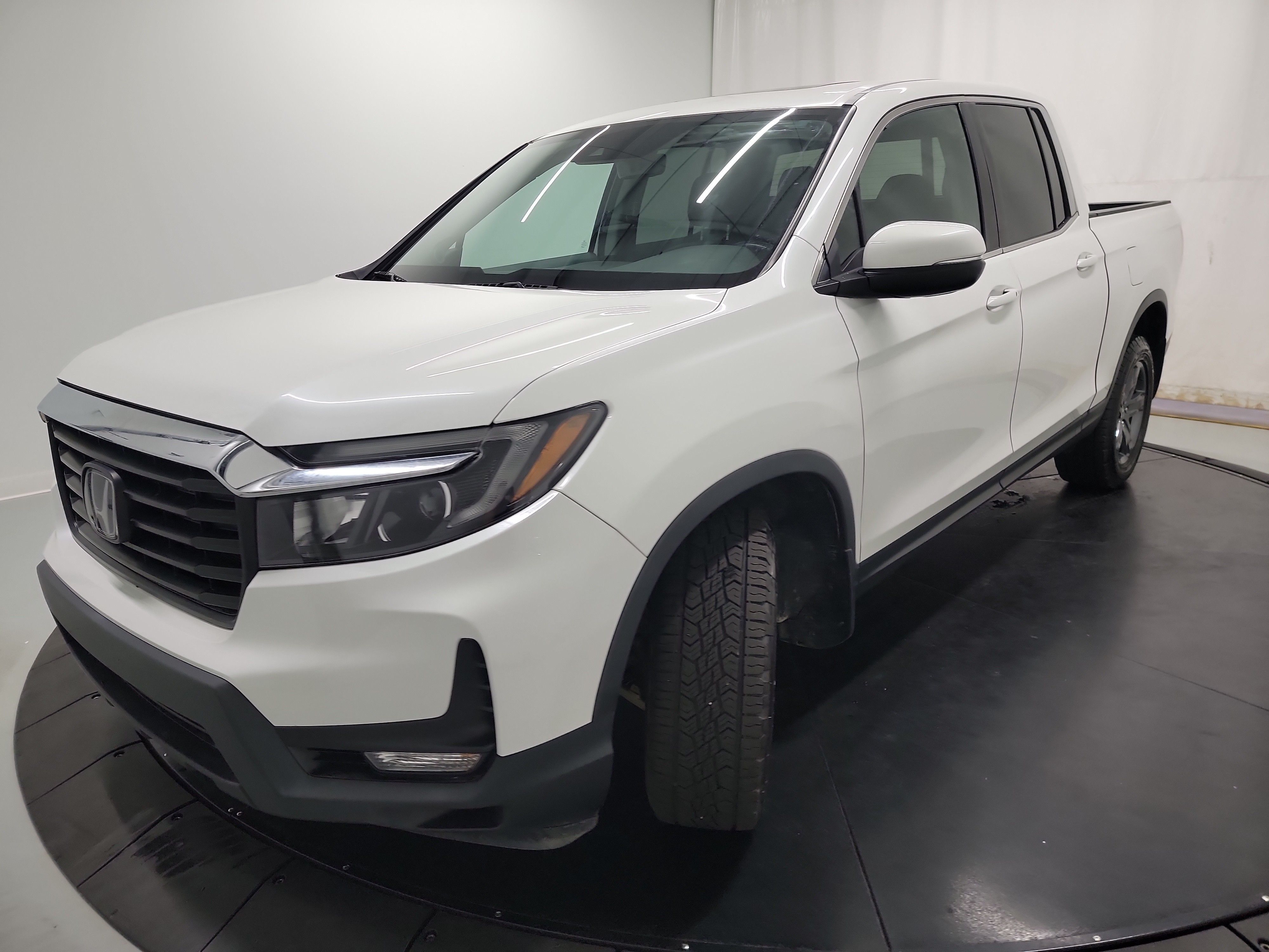 2021 Honda Ridgeline RTL photo