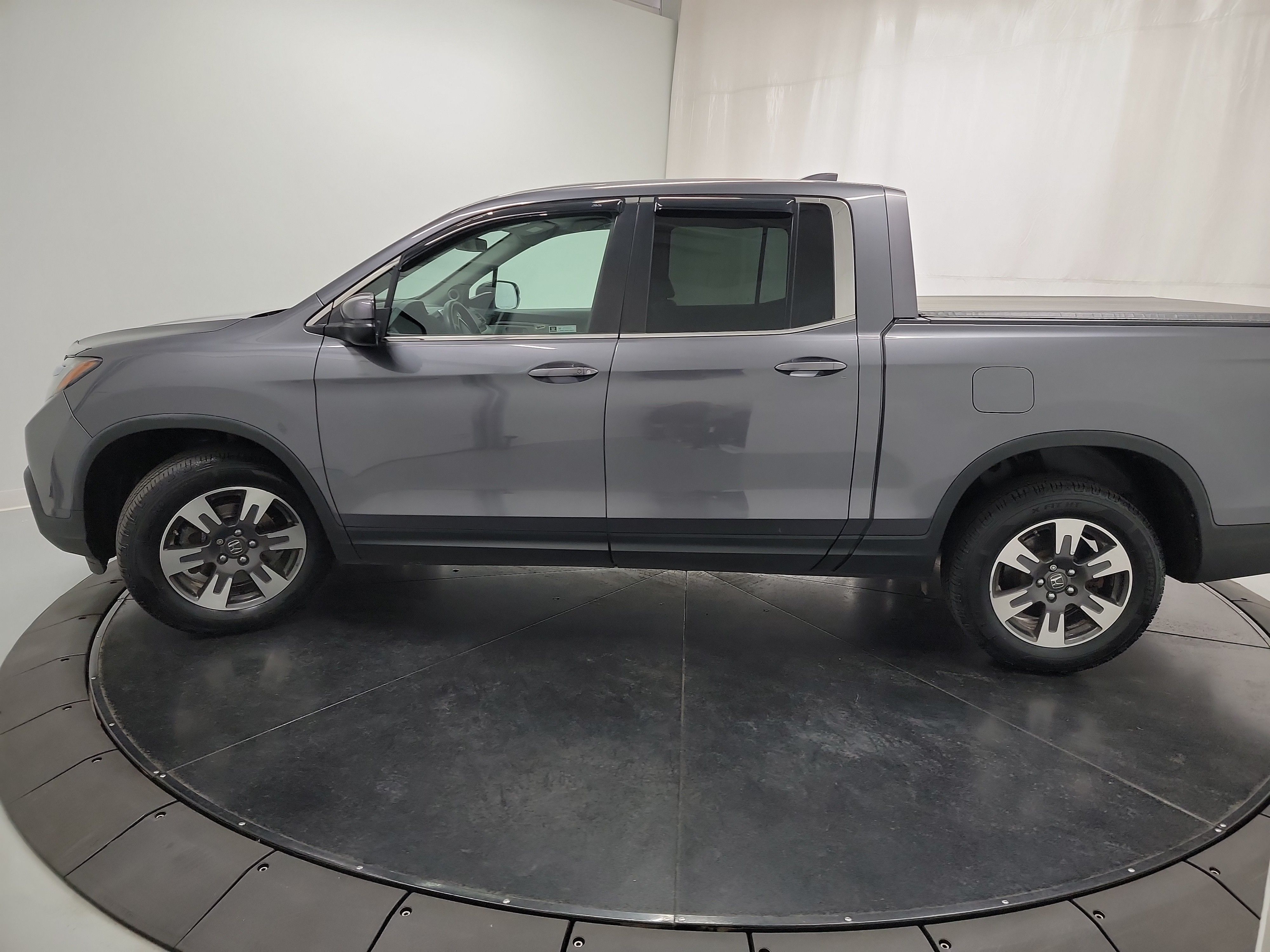 2019 Honda Ridgeline RTL photo