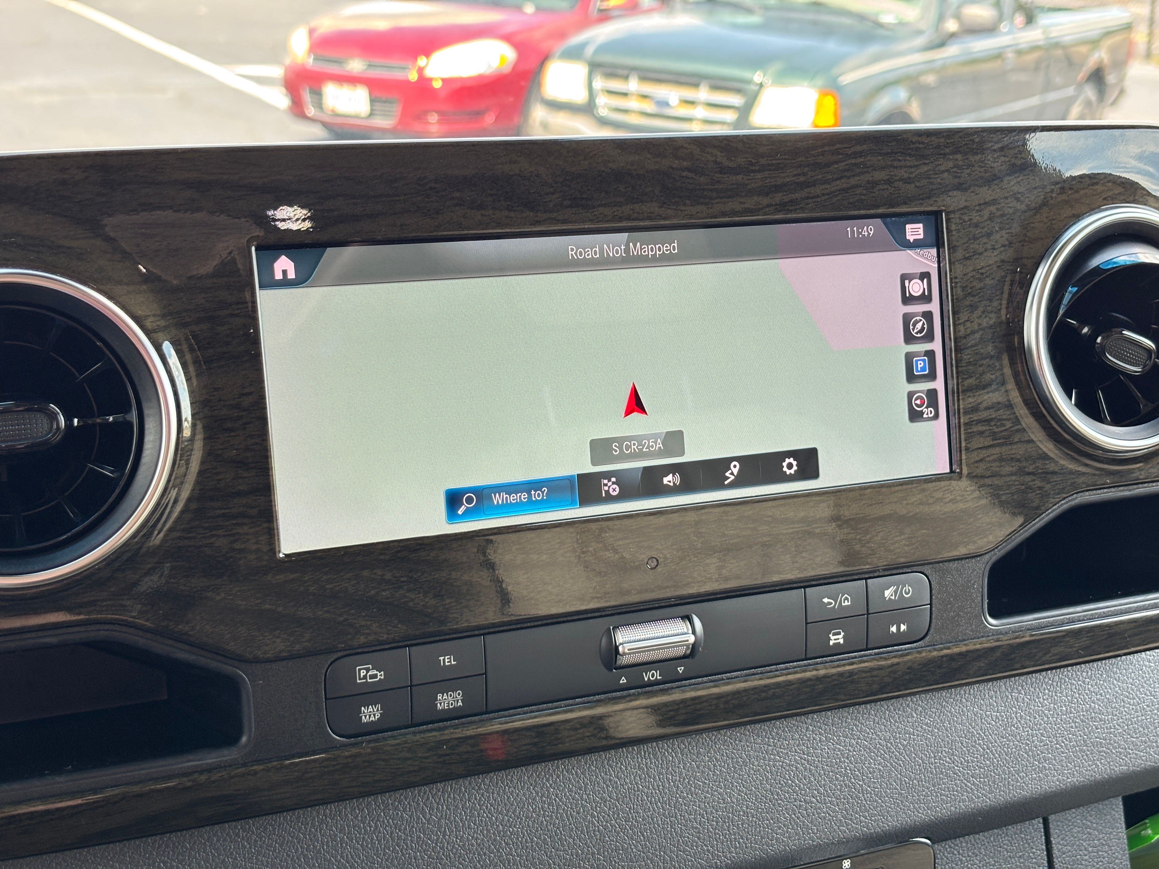 Used 2021 Silver Mercedes-Benz Midwest Luxe Cruiser image 35