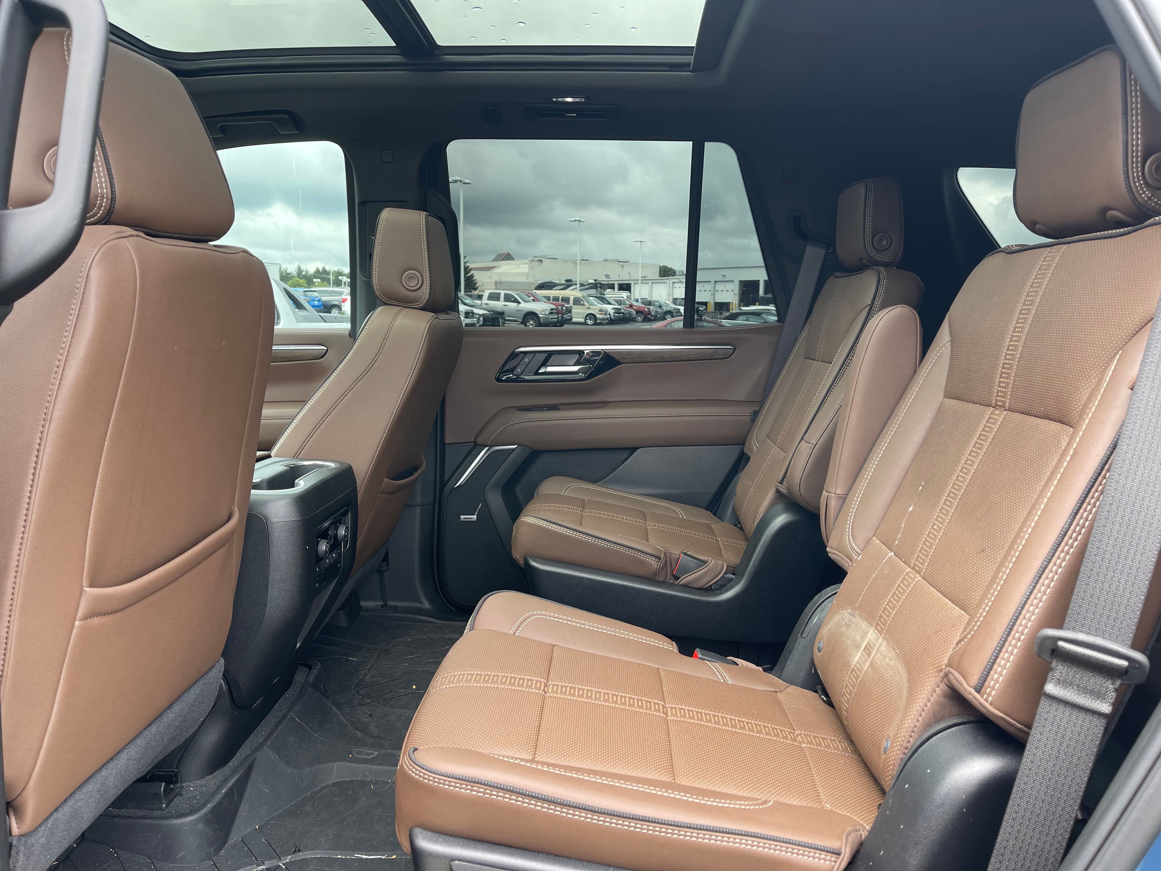 Used 2025 Lakeshore Blue Metallic Chevrolet High Country image 16