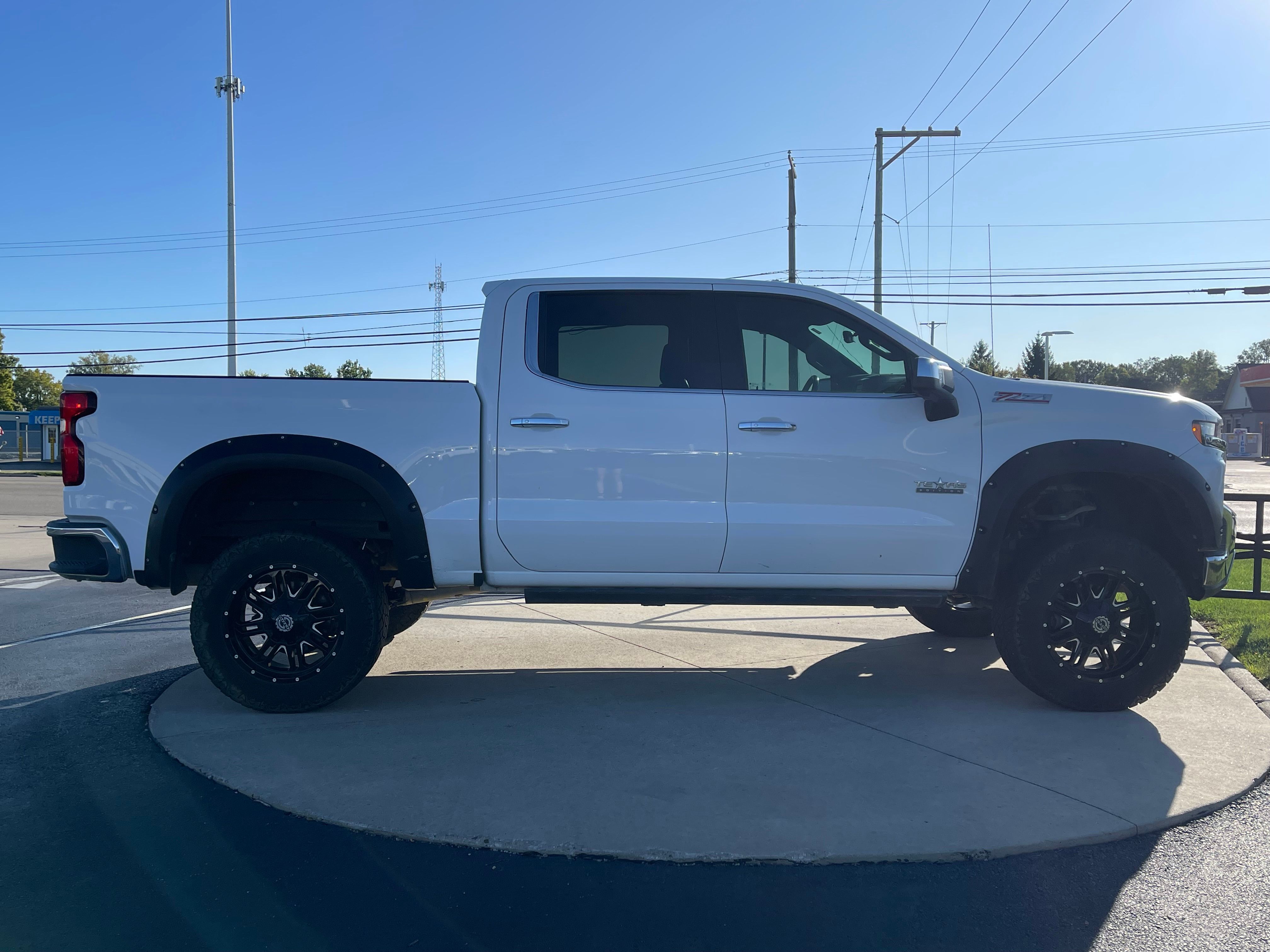 Used 2019 Summit White Chevrolet LTZ image 8