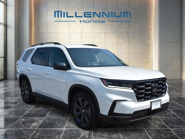 Used 2025 Honda Pilot SUV