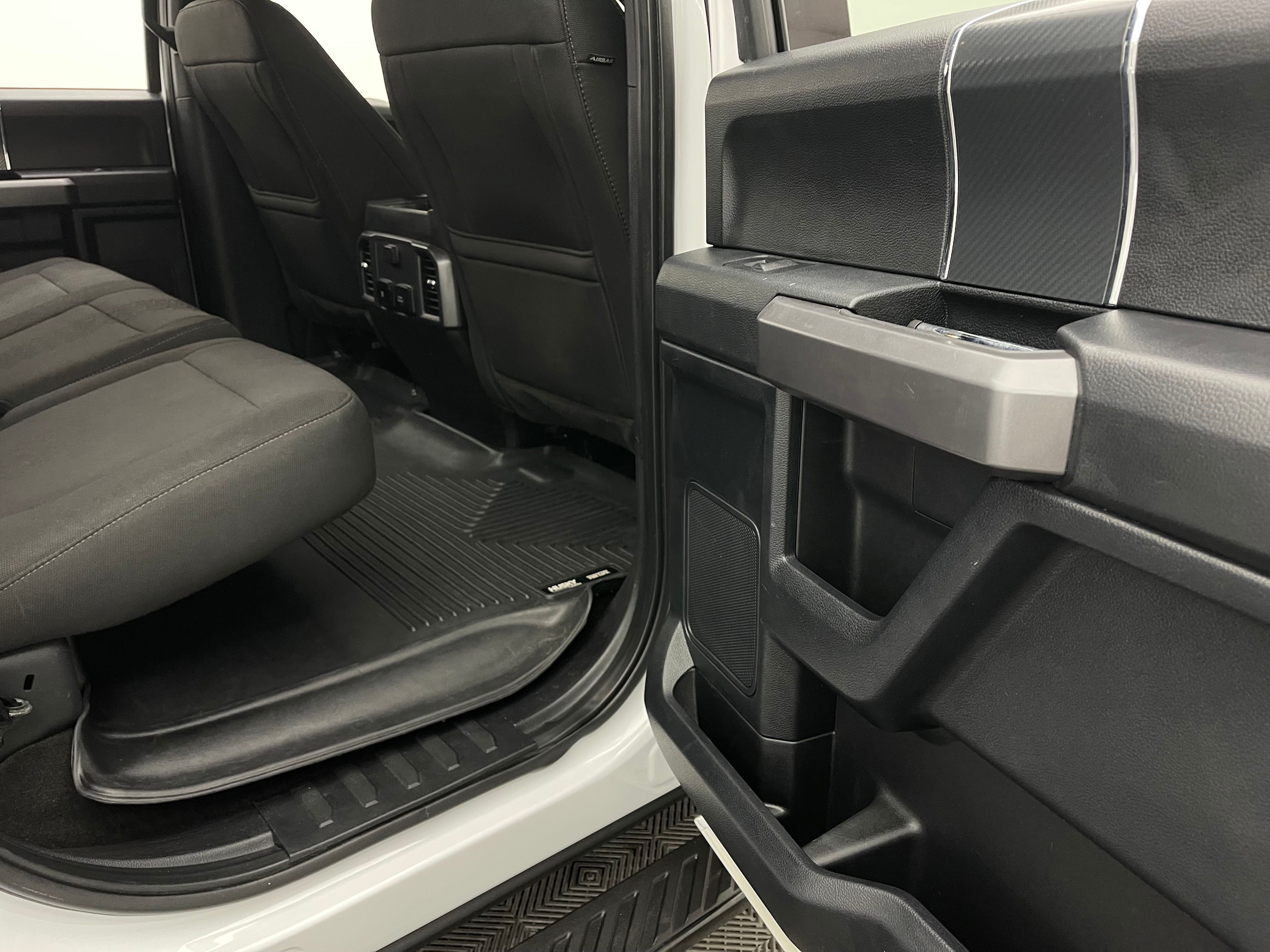 Used 2018 Oxford White Ford XLT image 29
