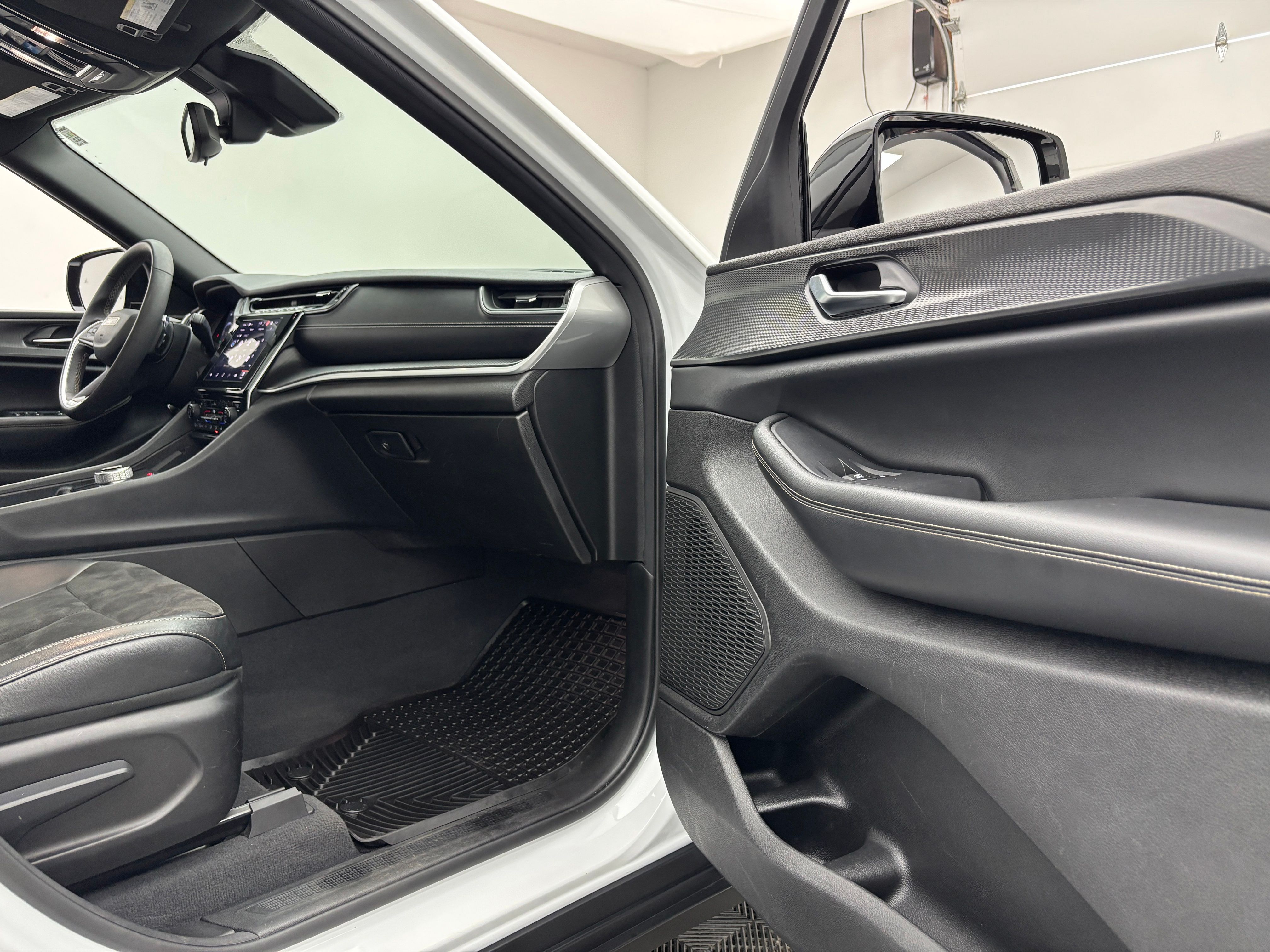 Used 2023 Bright White Clearcoat Jeep Altitude X image 34