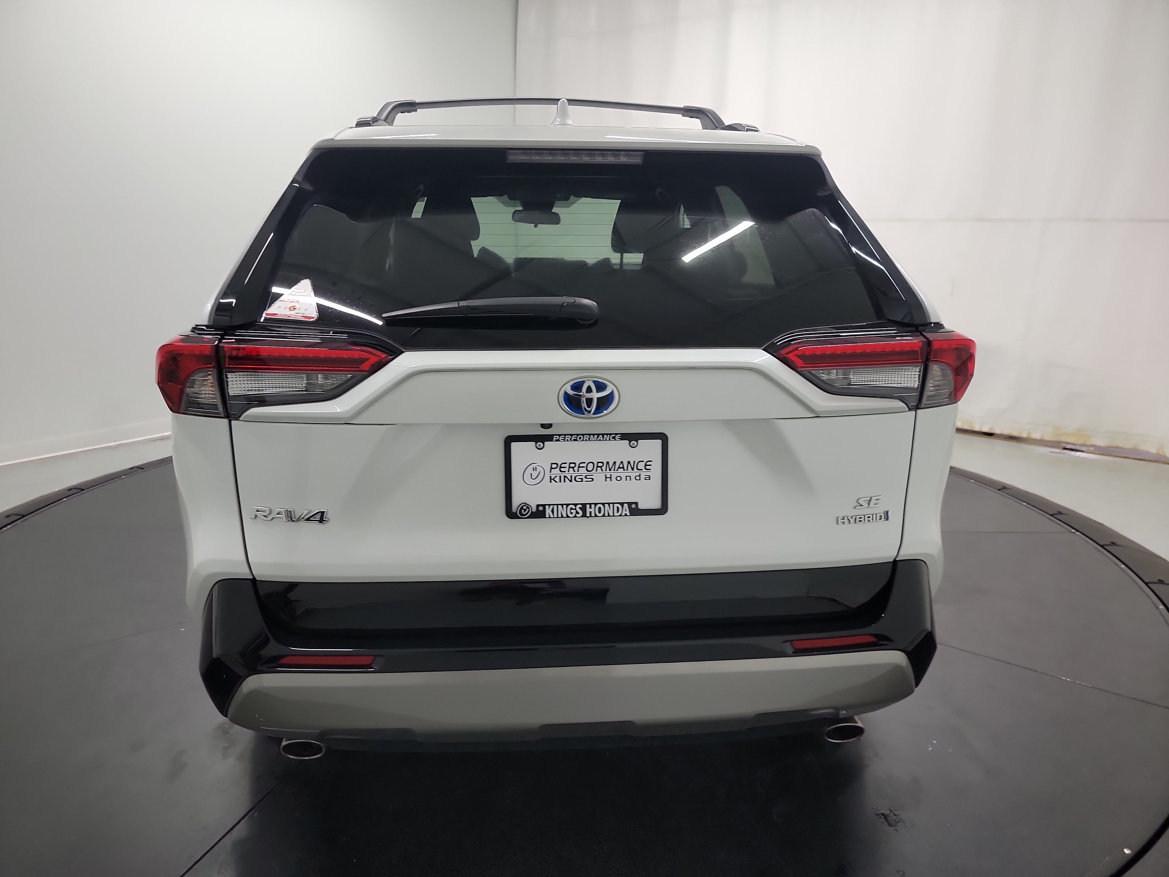 2023 Toyota RAV4 Hybrid SE photo