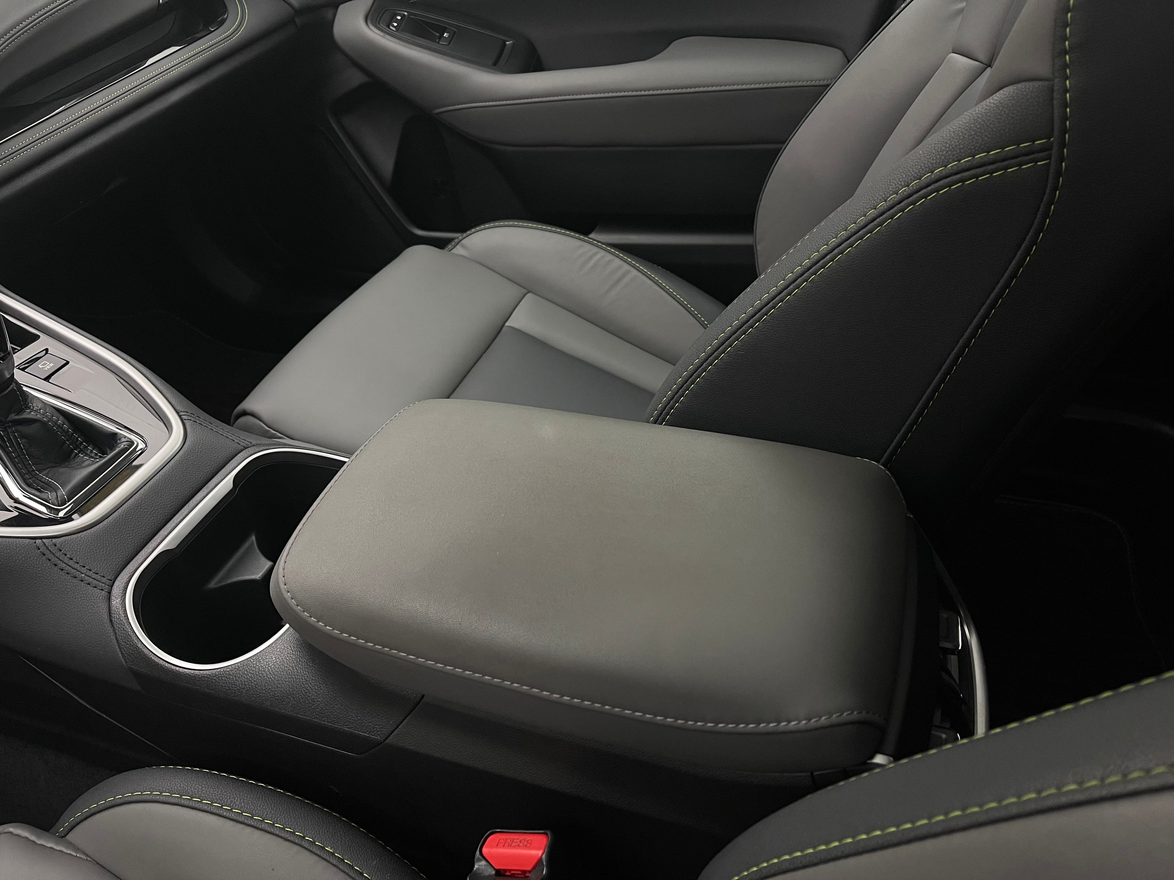 Used 2023 Ice Silver Metallic Subaru Onyx Edition XT image 32