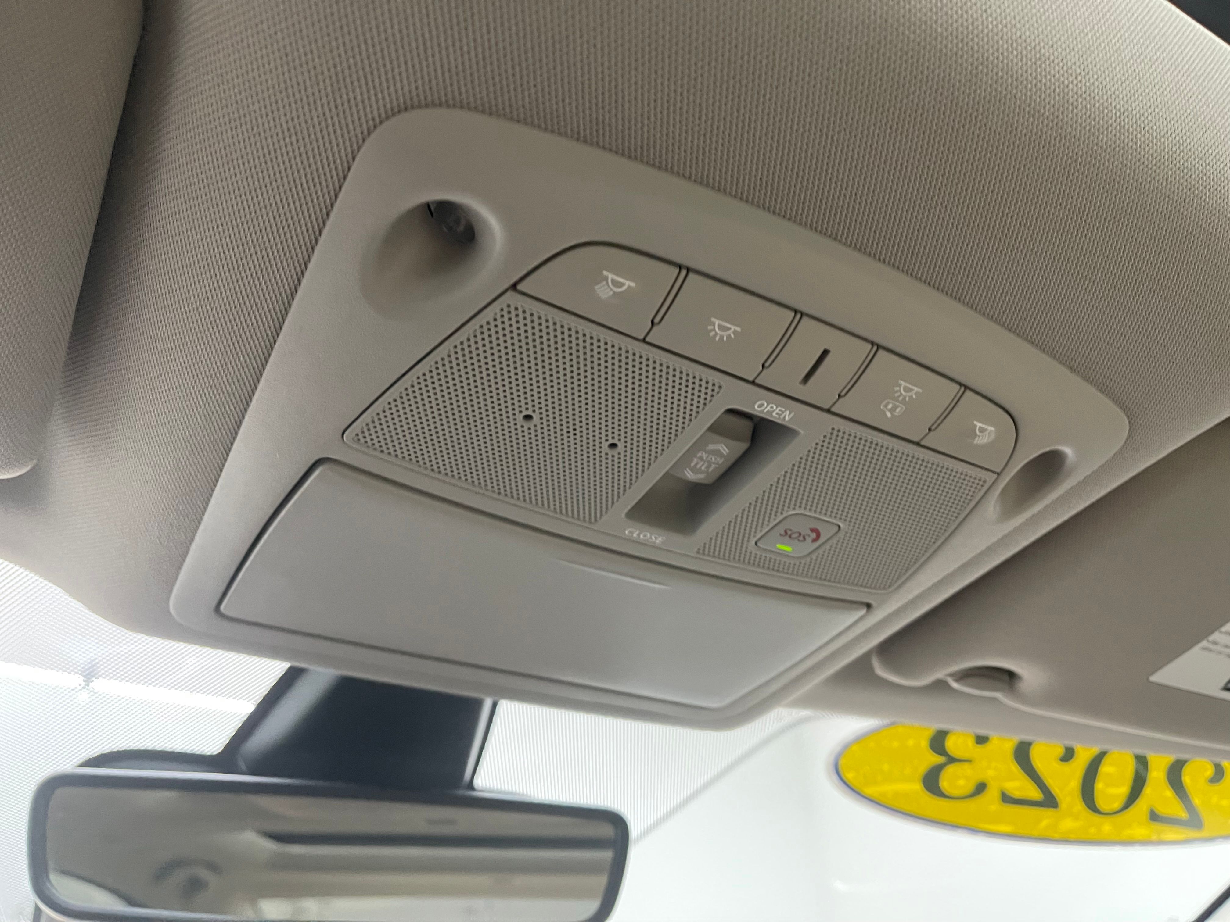 Used 2023 Pearl White Tricoat Nissan Platinum image 25