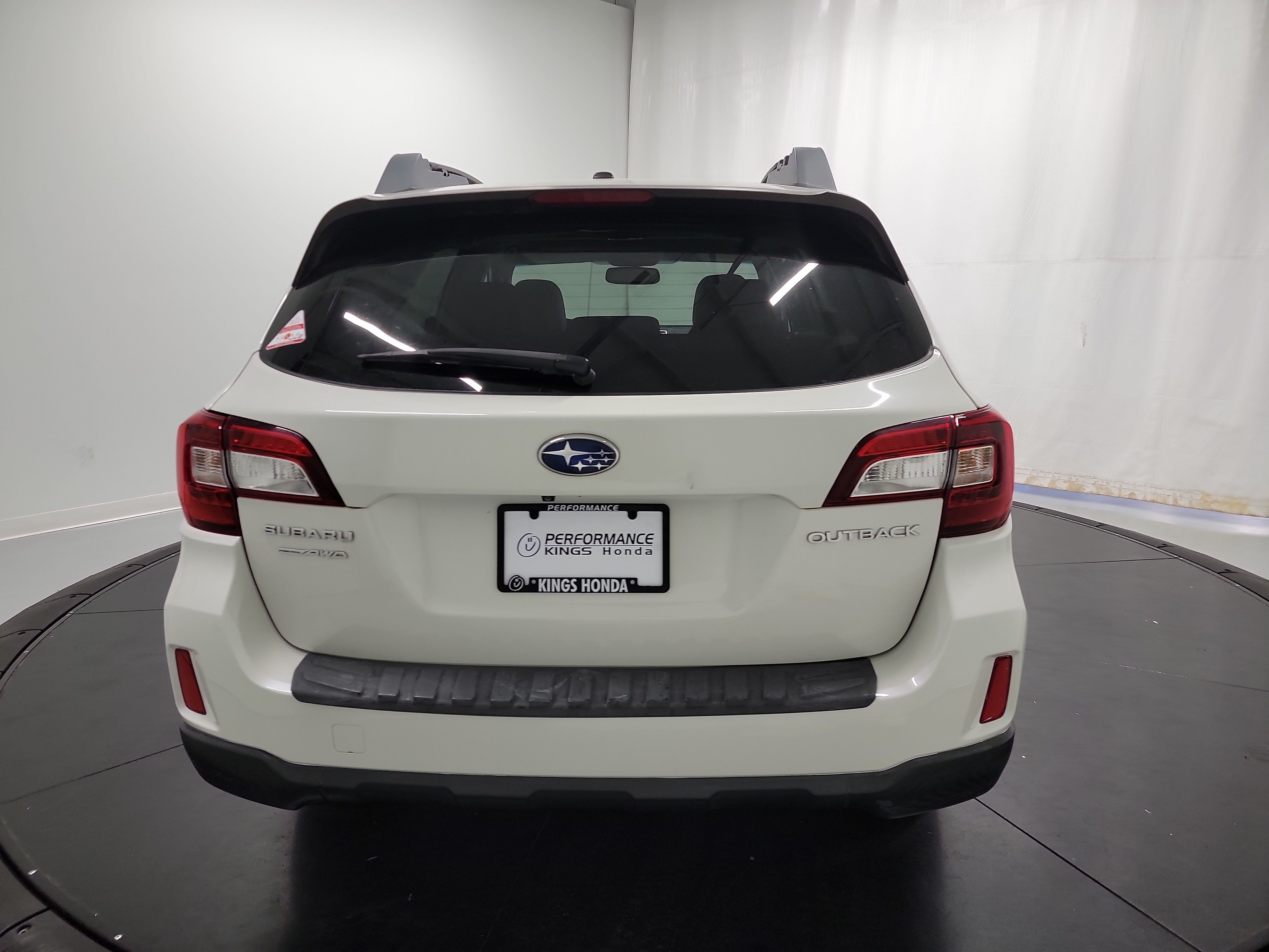 2015 Subaru Outback 2.5i photo
