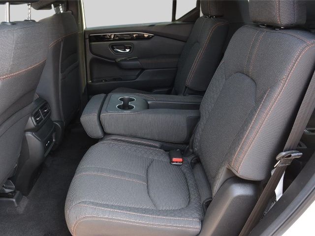 Used 2025 Honda Pilot SUV