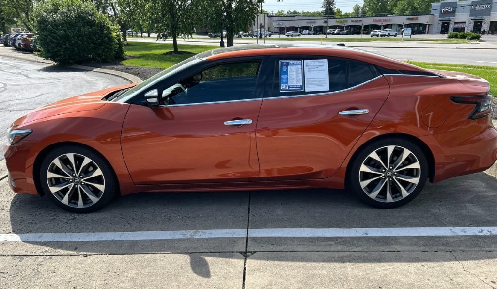 2019 Nissan Maxima Platinum photo