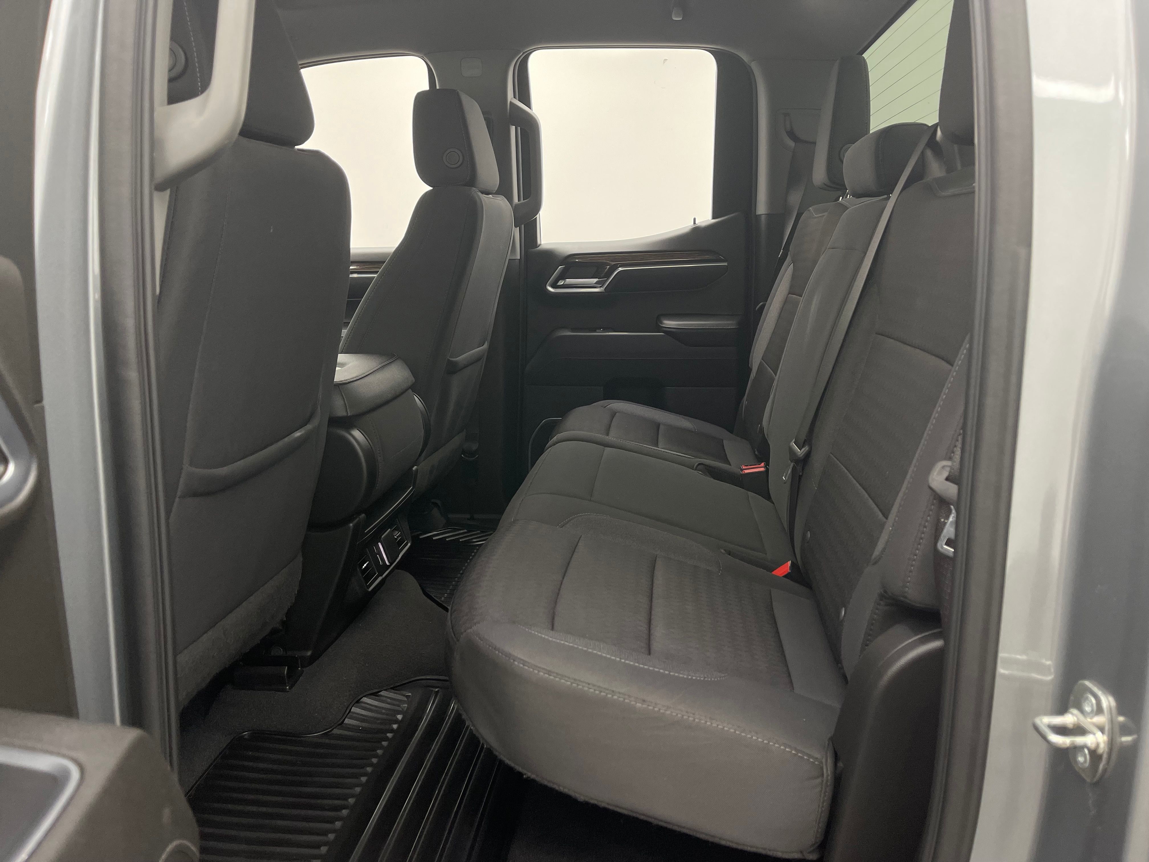 Used 2023 Sterling Metallic GMC Elevation image 38