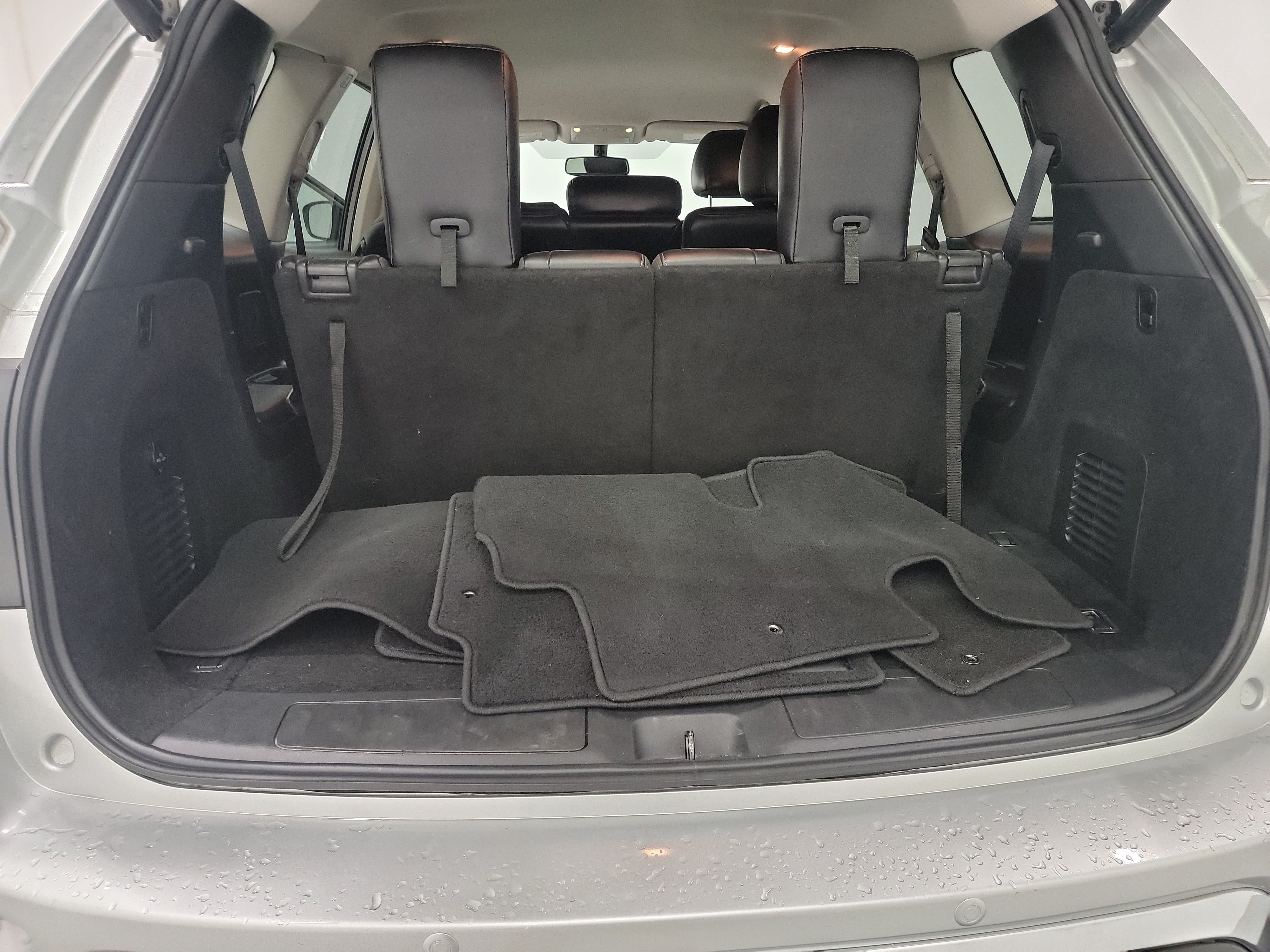 2019 Nissan Pathfinder SL photo