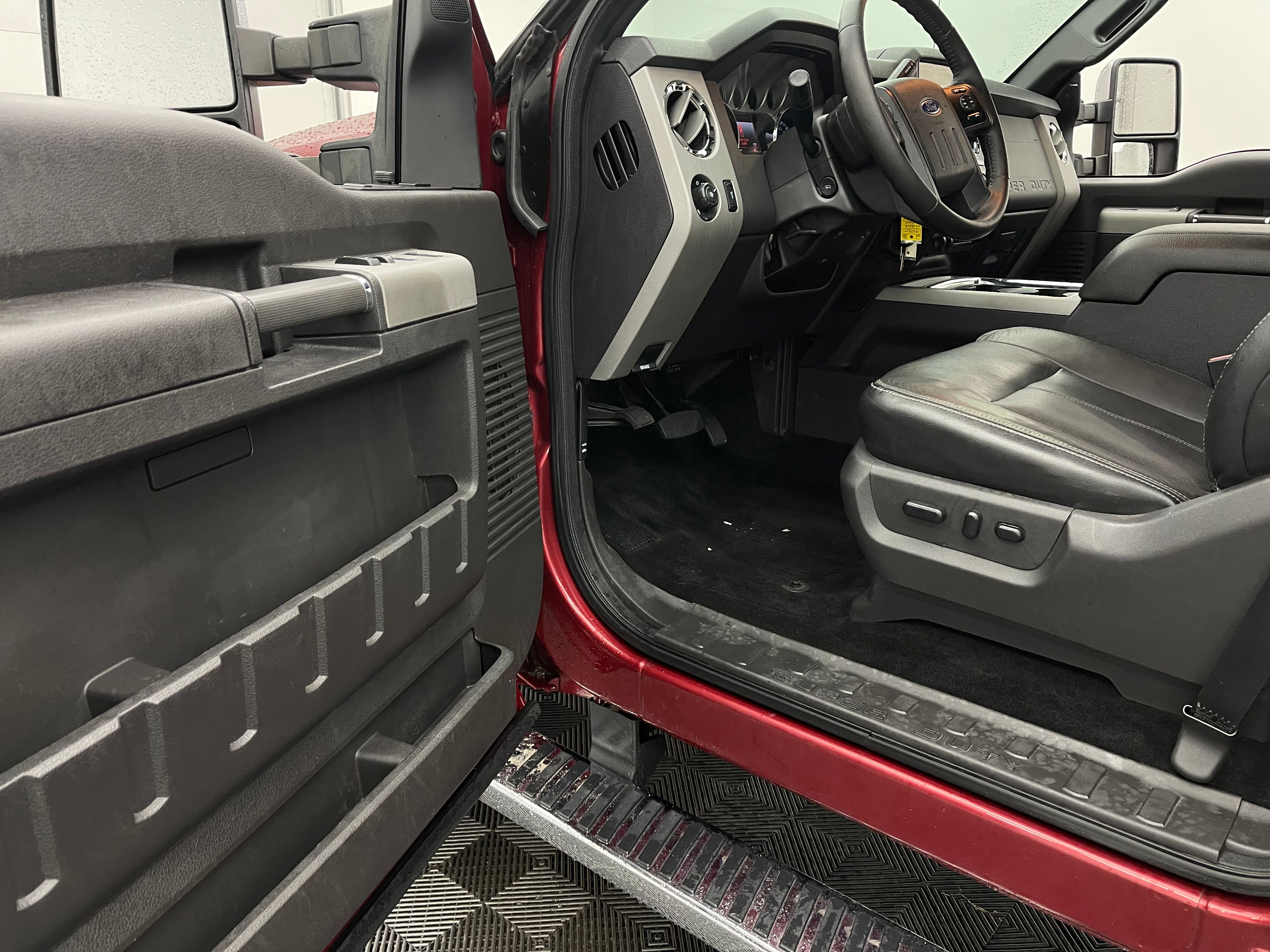 Used 2015 Ruby Red Metallic Ford Lariat image 12