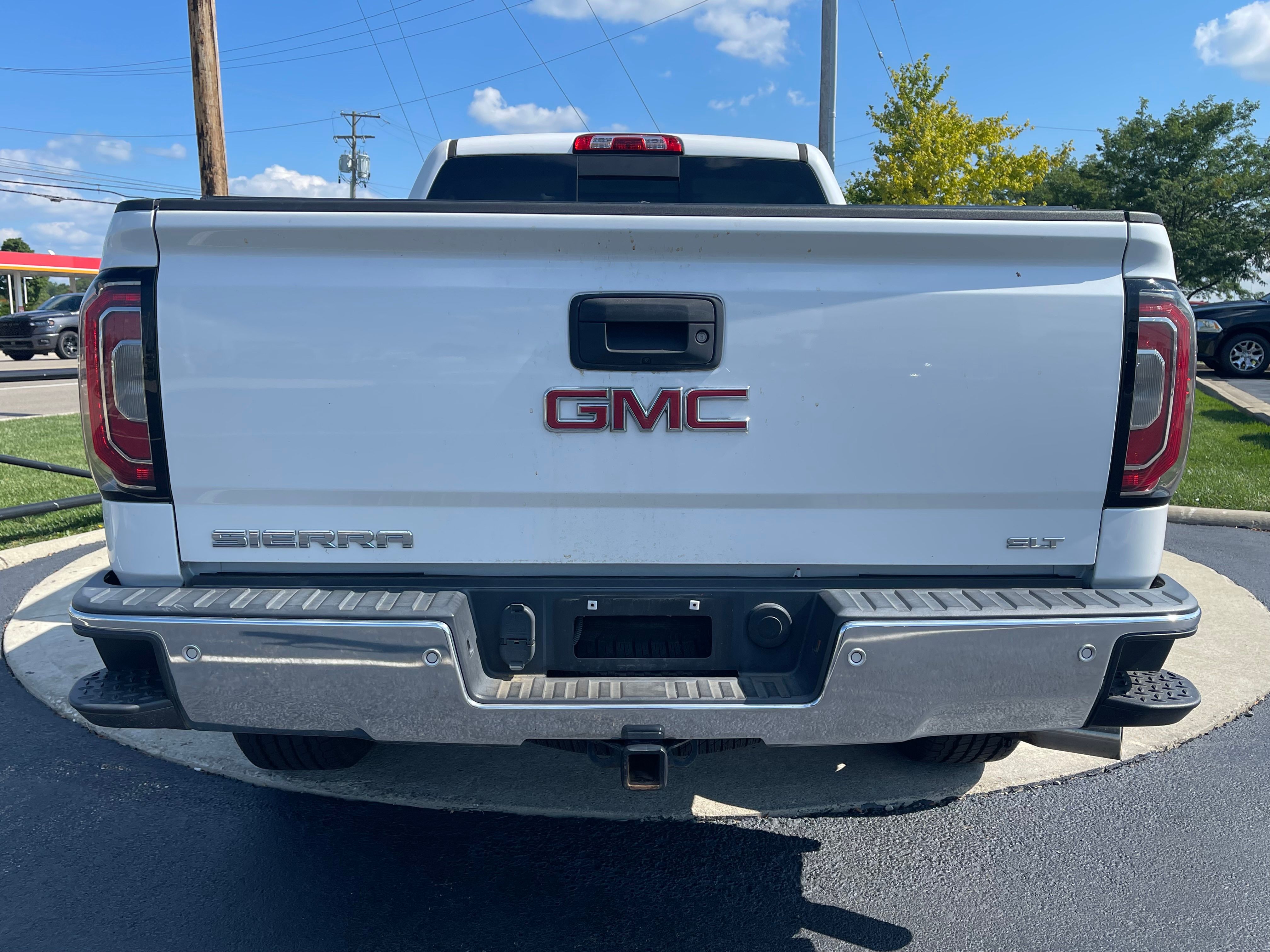 Used 2016 White Frost Tricoat GMC SLT image 6