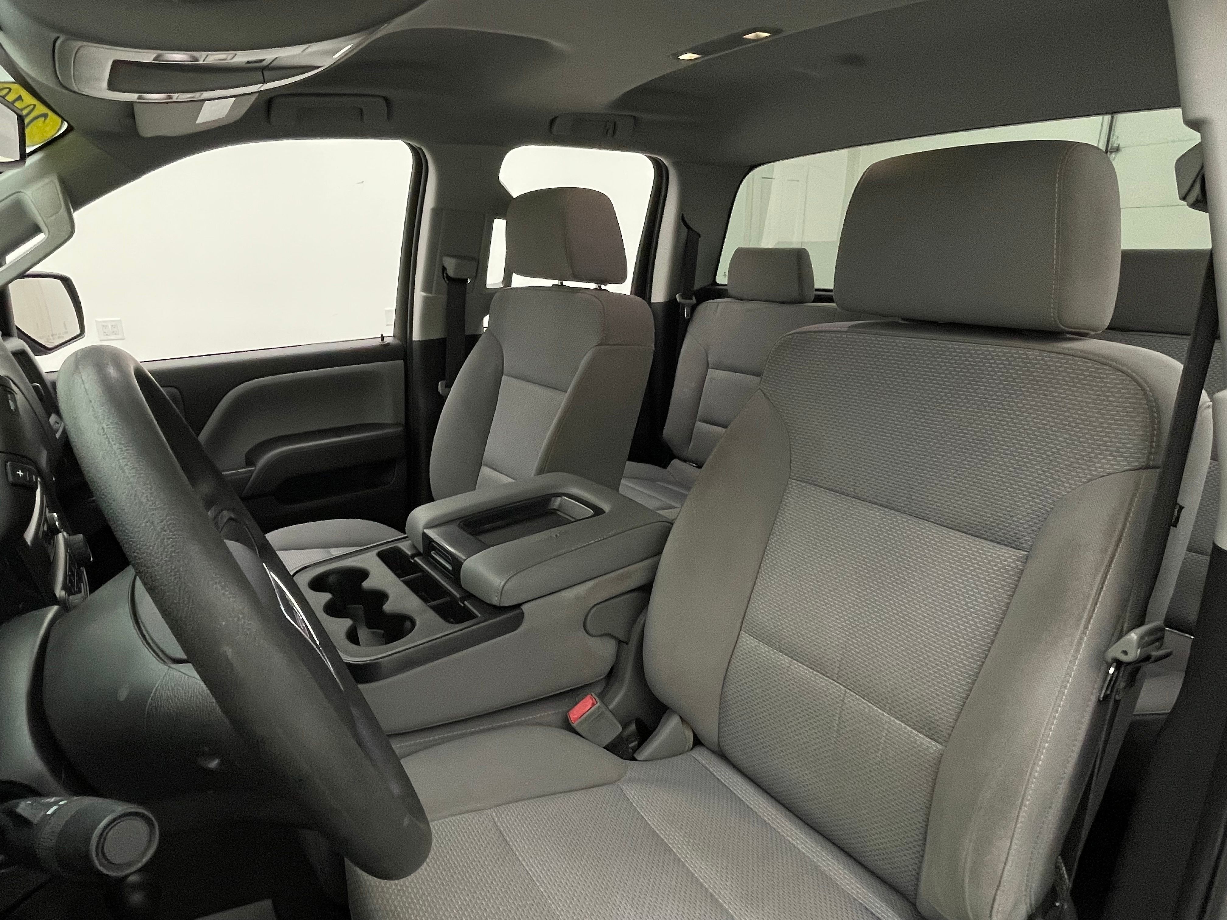 Used 2018 Summit White GMC Base image 16