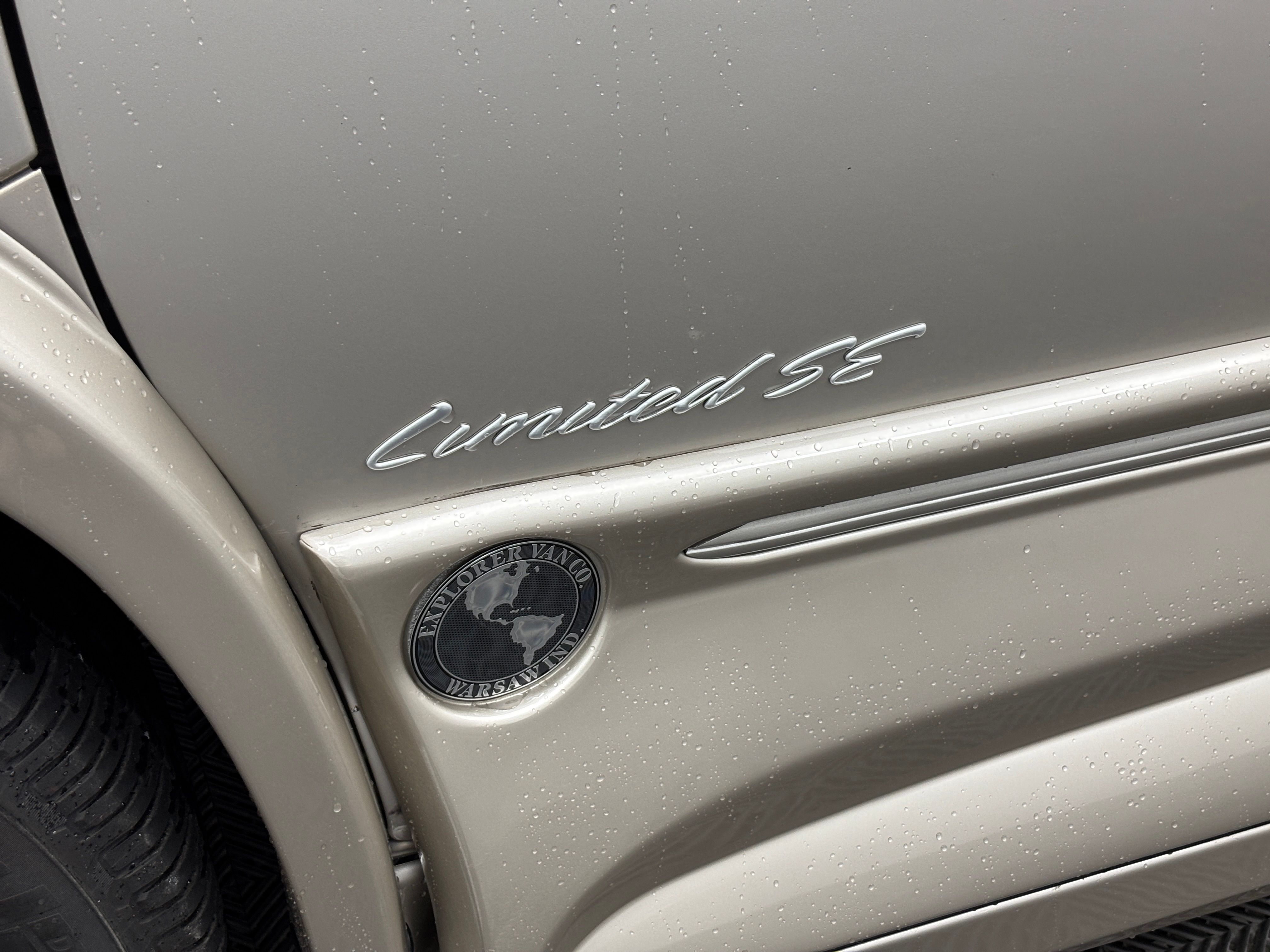 Used 2017 Brownstone Metallic Chevrolet Explorer Limited SE image 31
