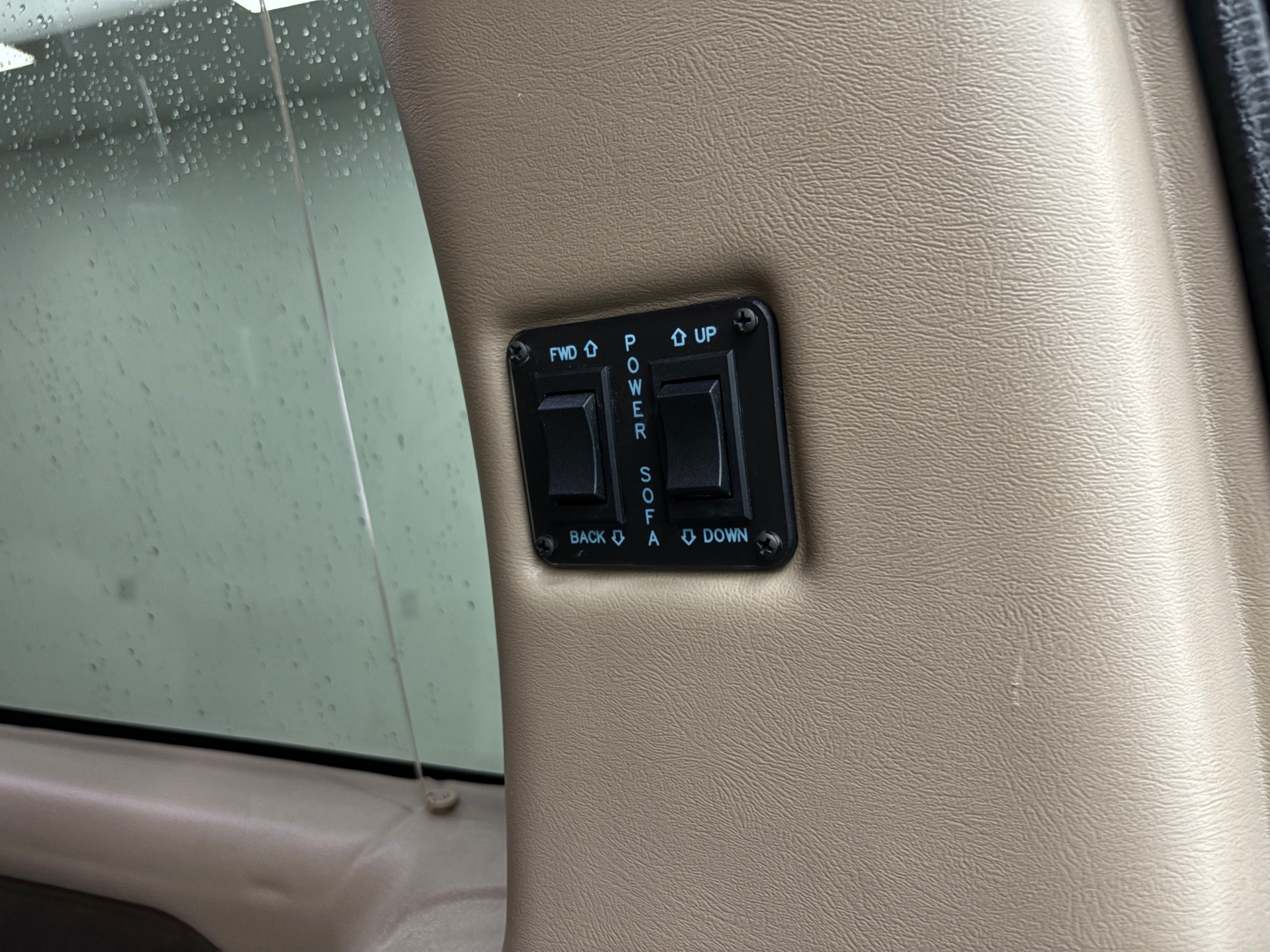 Used 2017 Brownstone Metallic Chevrolet Explorer Limited SE image 5